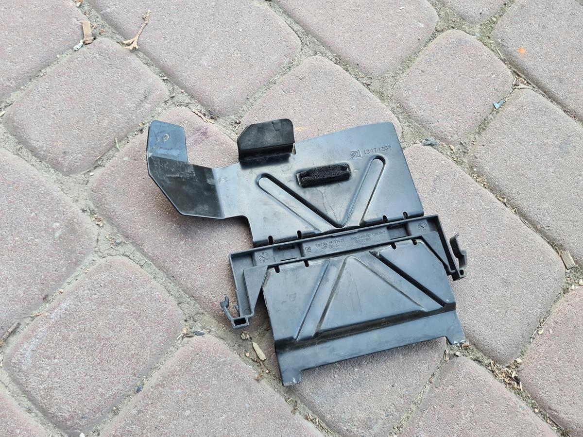 Halter Blende Abdeckung akumulatora Opel Meriva B 13474262