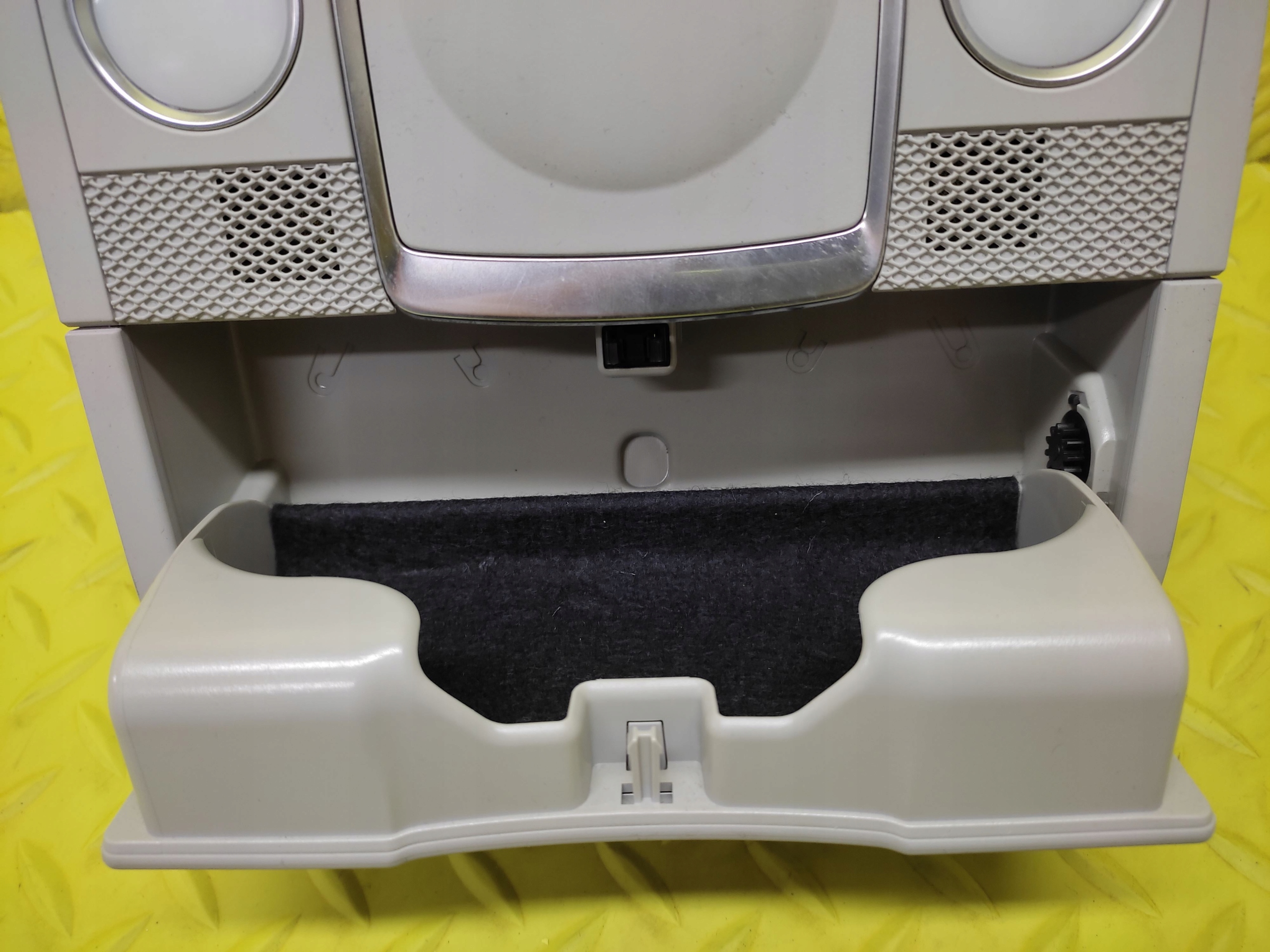 AUDI A6 C6 light lighting cabs 4F0947135B