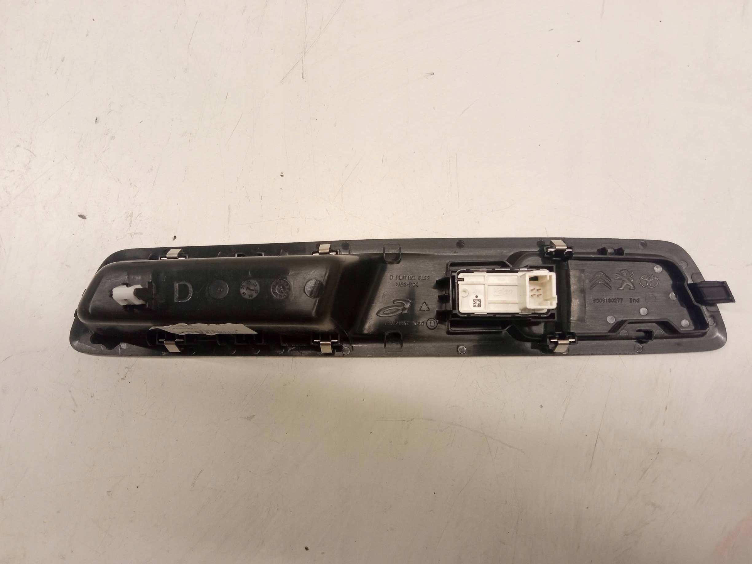 window control switch 98144407ZD Peugeot Expert III (2016- )
