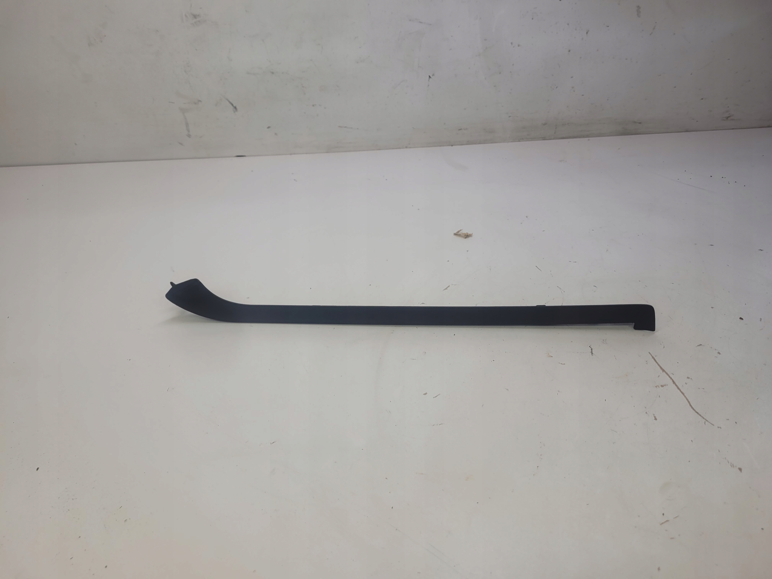BLENDE ABDECKUNG PROWADNICY ROLETY AUDI A8 D4 4H4863658