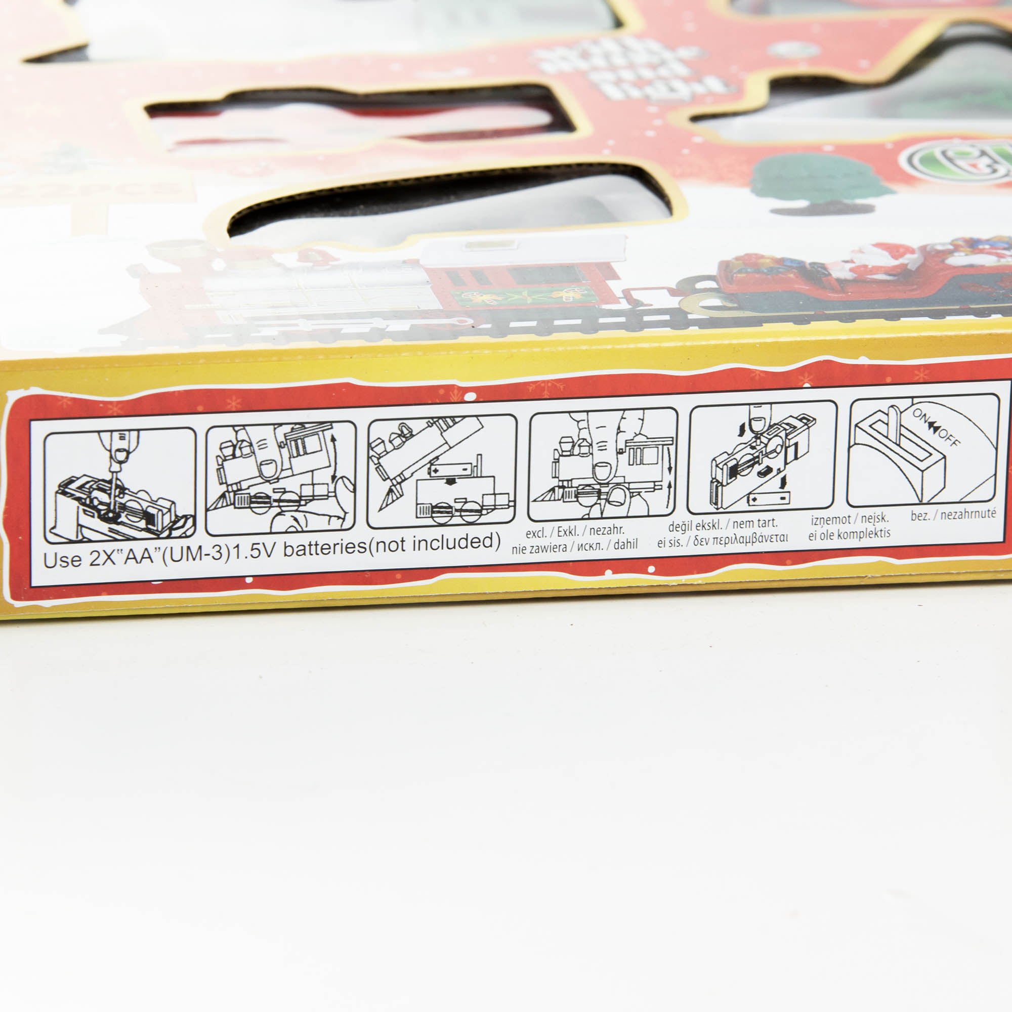 KOLEJKA ELEKTRYCZNA ŚWIĄTECZNA ZABAWKA POCIĄG Wiek dziecka 3 lata +