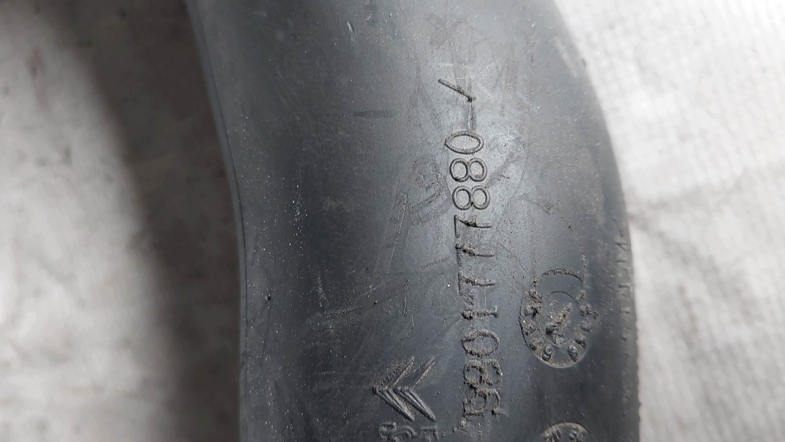 9801777880 pipe air peugeot 508 and 1.6 thp