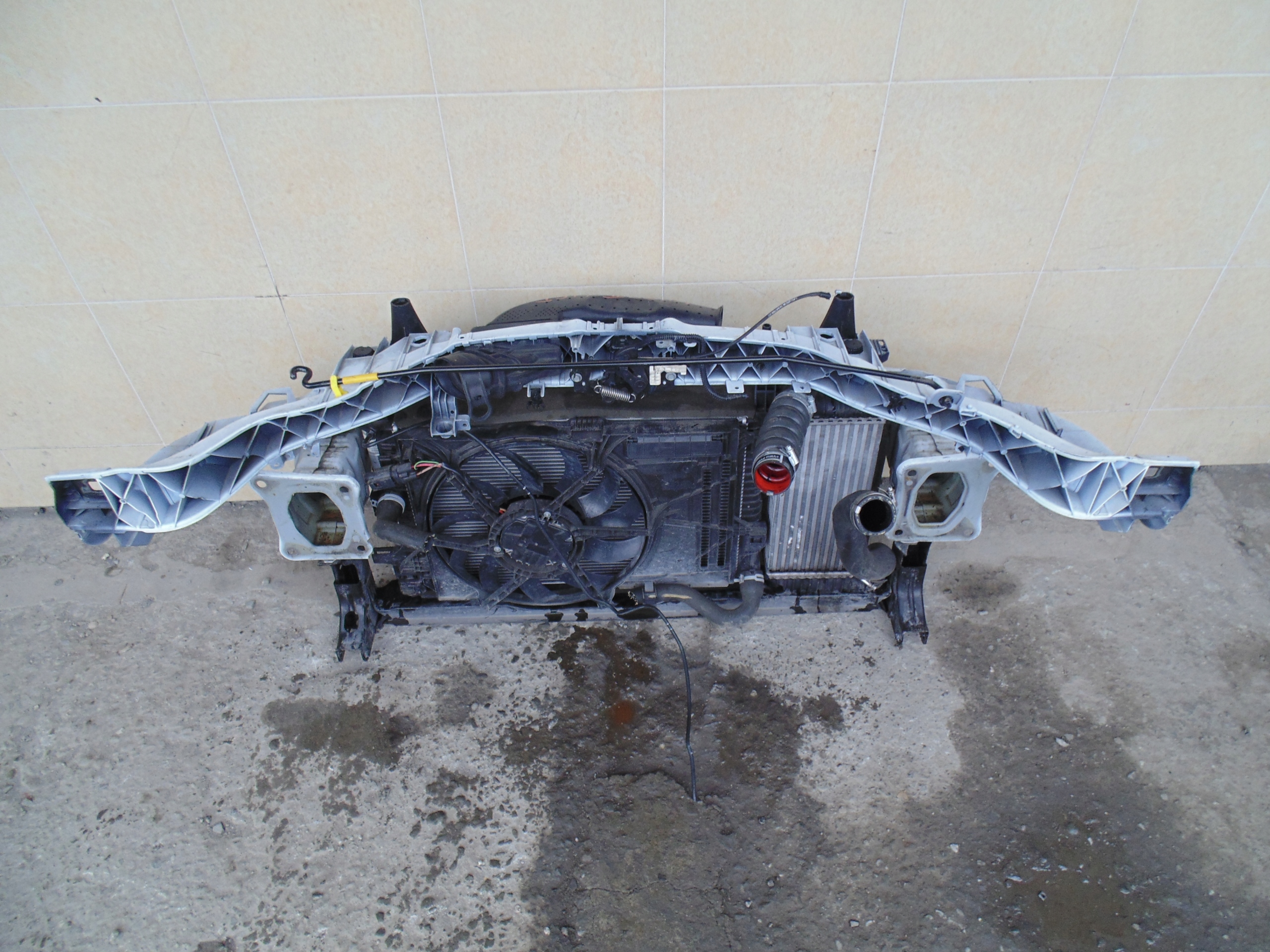 PAS PRZEDNI CHŁODNICE FORD KUGA MK2 LIFT 1.5 TDCI Typ samochodu Samochody osobowe