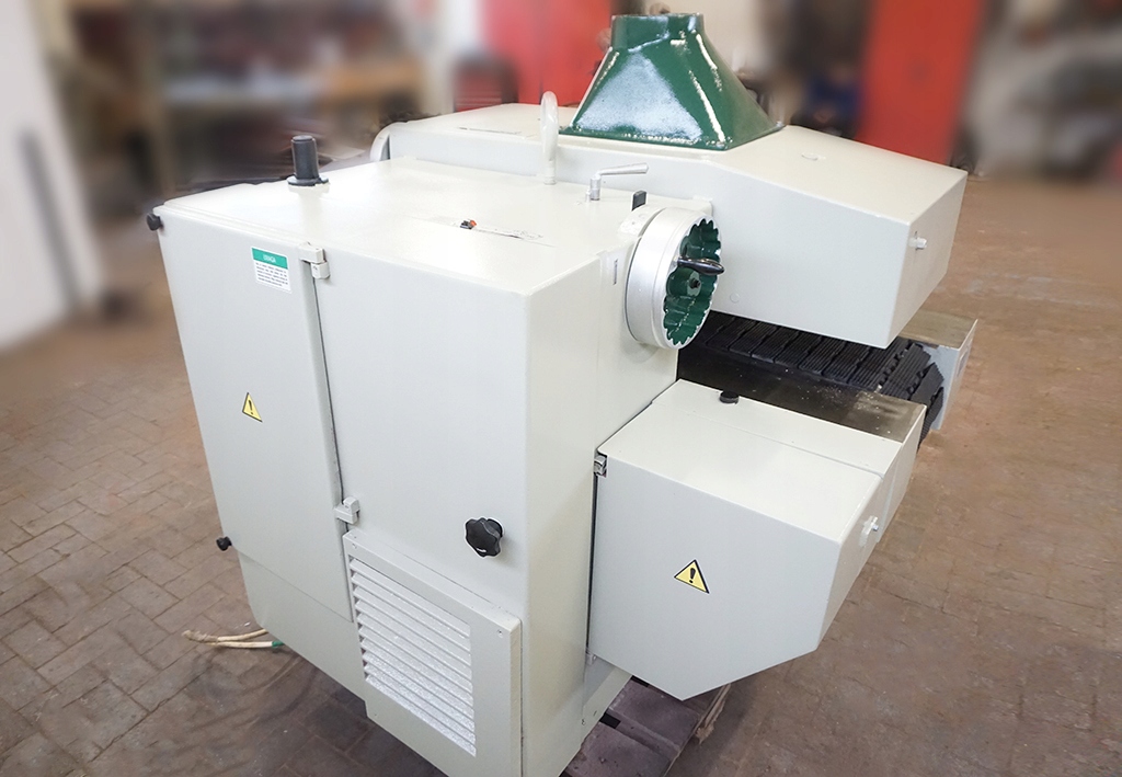 PILARKA WIELO-PIŁA WIELOTARCZOWA GĄSIENICOWA SCM M3 300/120 22kW Kod producenta 7282