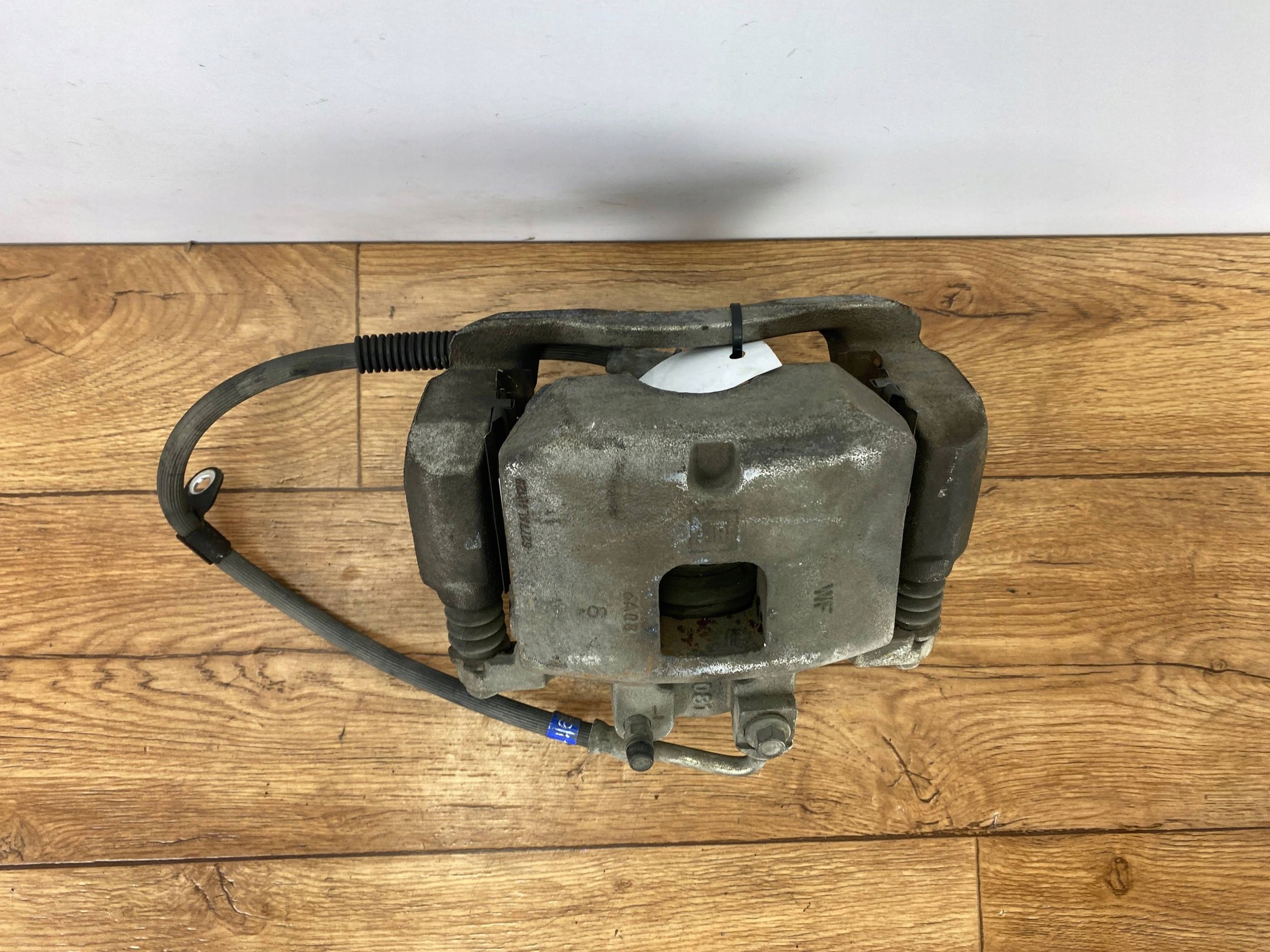 caliper brake front right Chevrolet Camaro 2016+