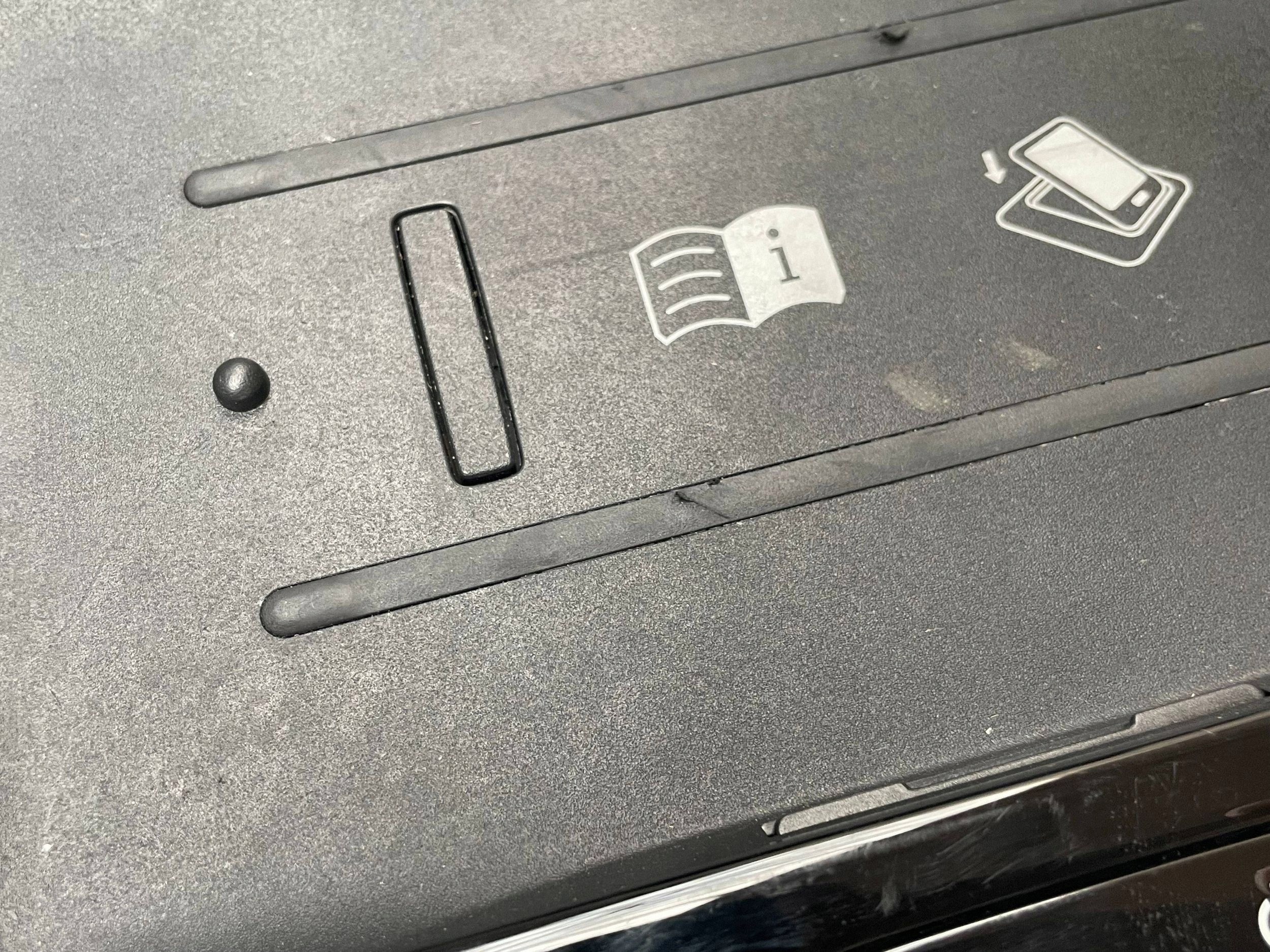 MERCEDES W223 Halter TABLETU A2239009228 !J