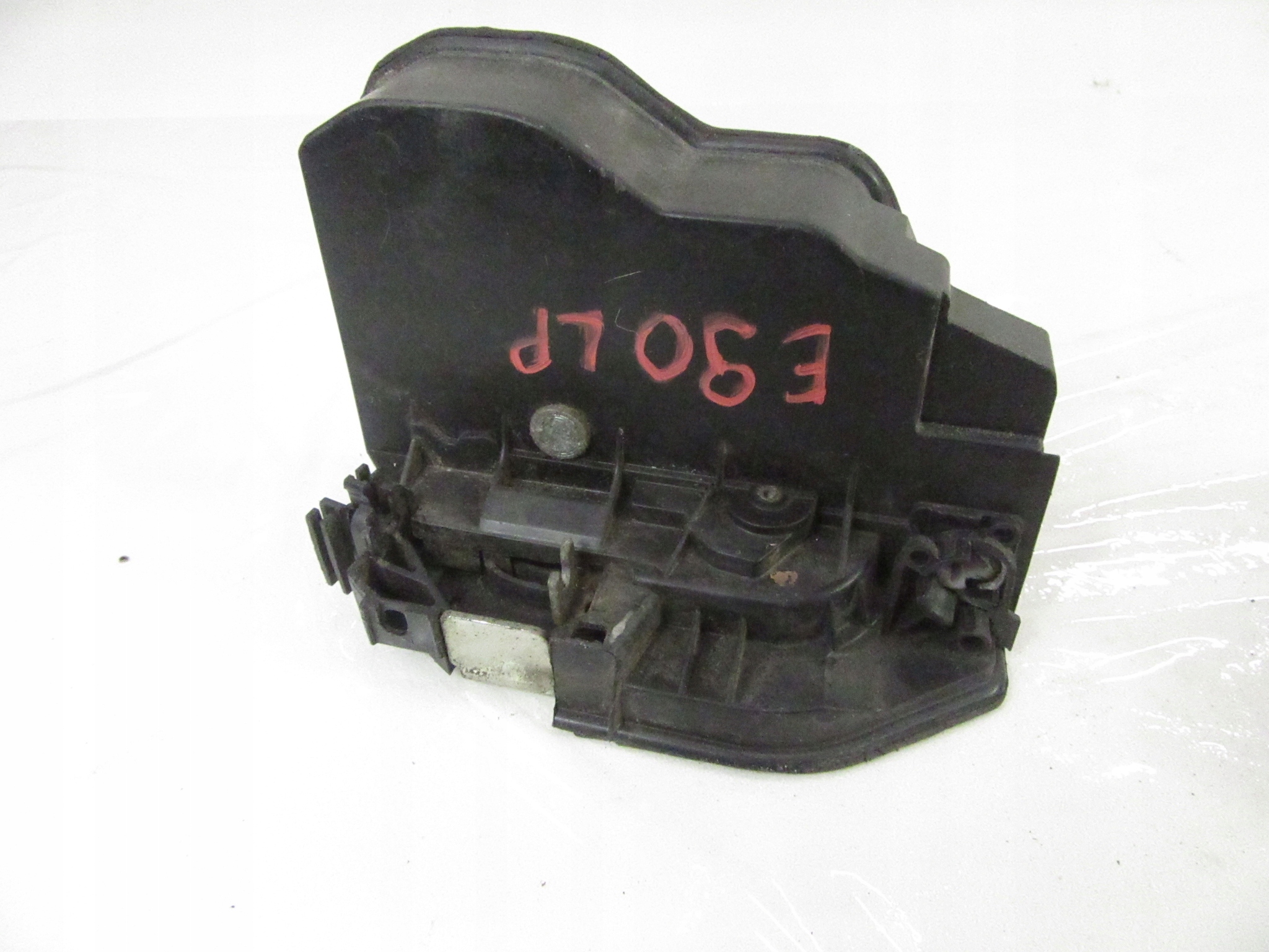 lock left front BMW e60 e61 e65 e70 e83 e84 e90 e91 F01 F10 F22 F25 EU