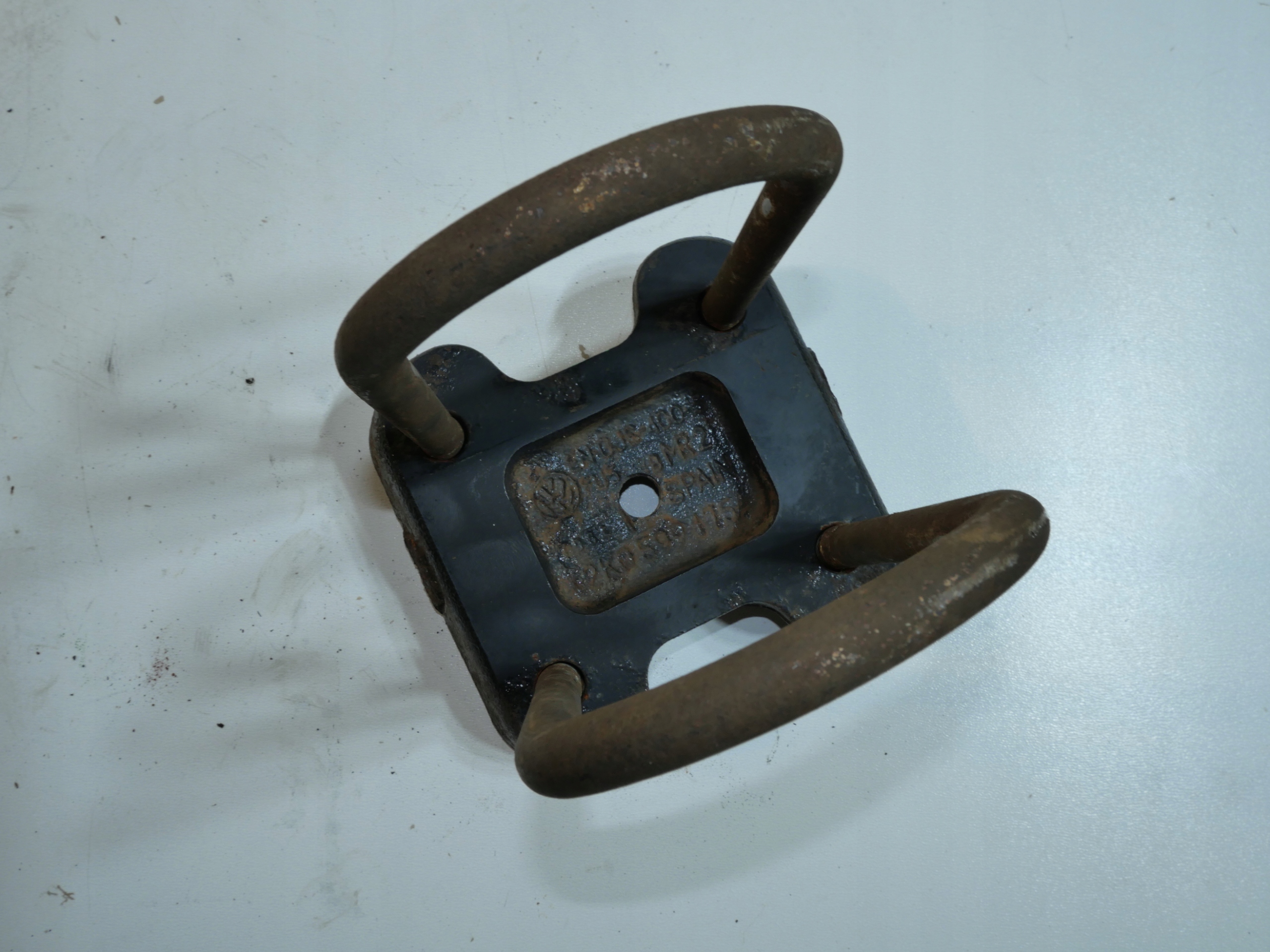 CYBANT Support plaque RESORA VW CADDY IV 2K0599175A