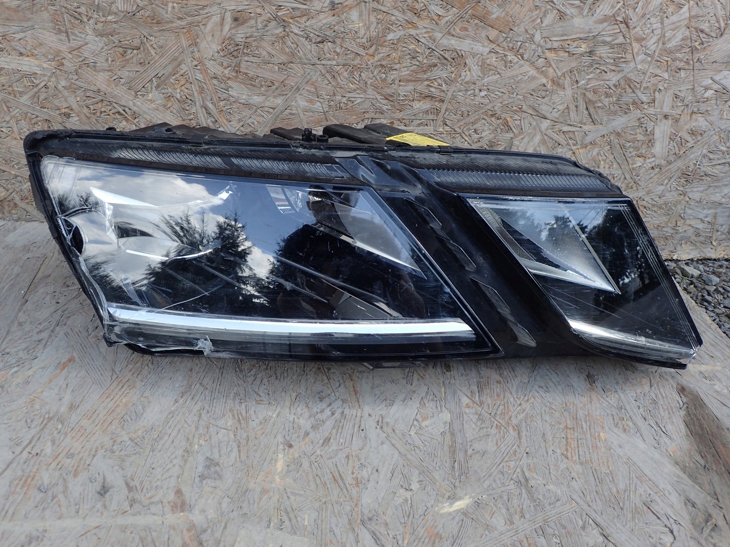 LAMPA PRAWA FULL LED SKODA OCTAVIA 3 III 5E LIFT