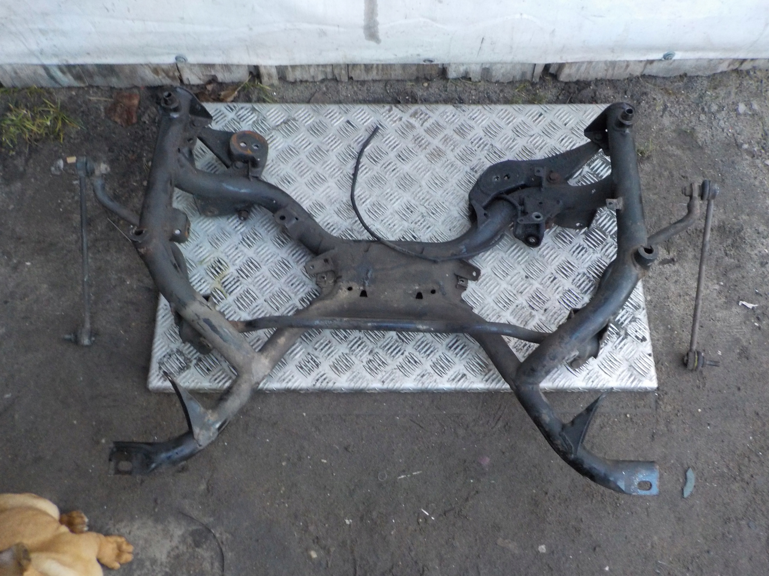 BMW E38 730i front subframe subframe