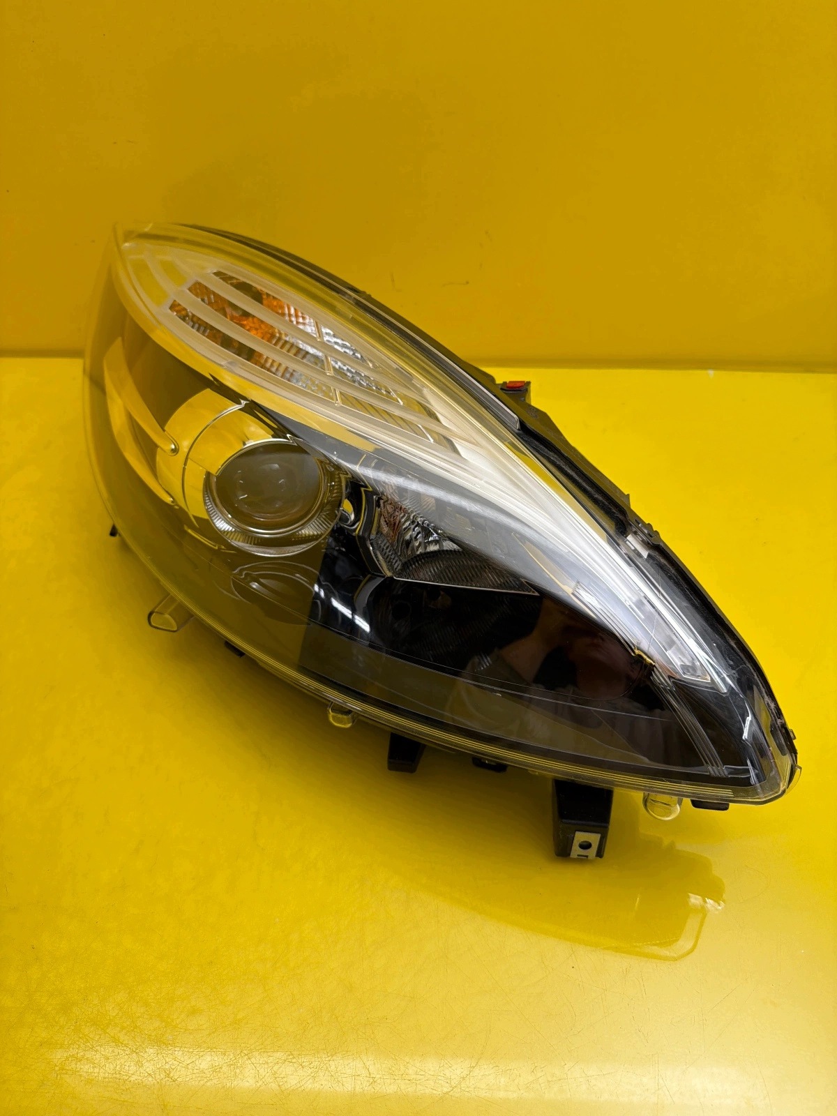 light right Renault Scenic III Lift 2013-2016 normal 260108453R