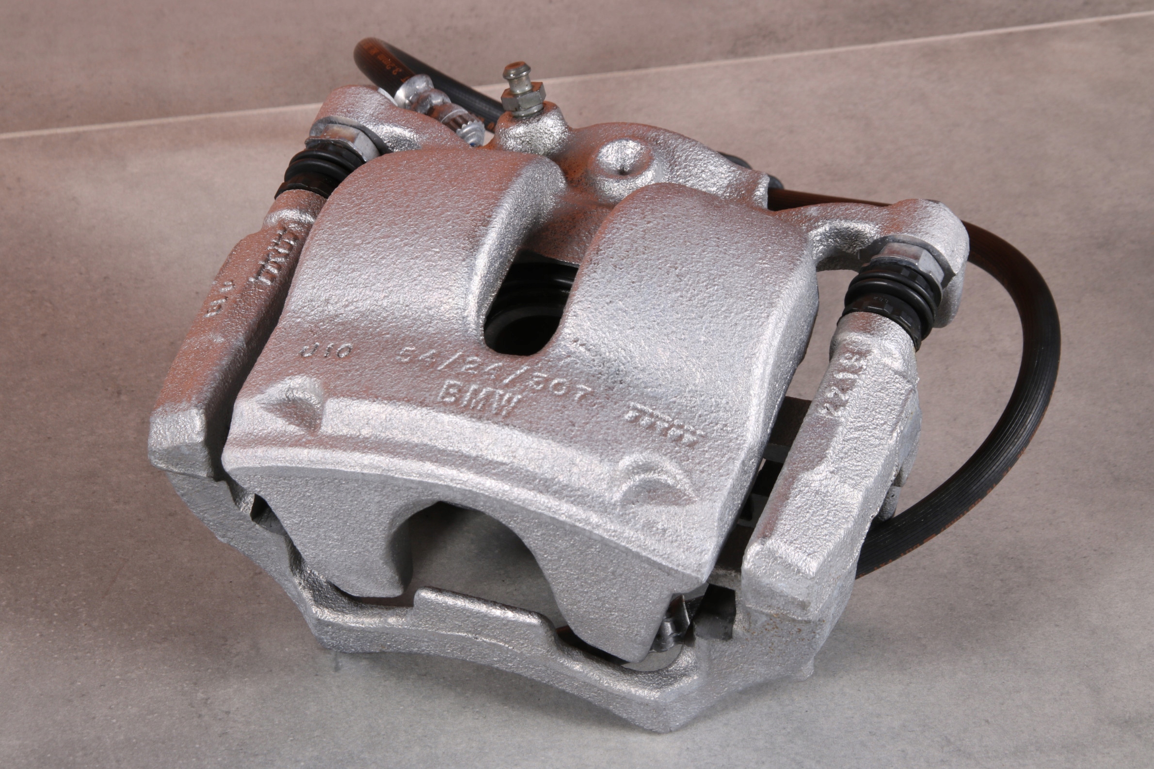 BMW G20 G21 G22 G23 caliper brake left front front 6860266 54/24/307