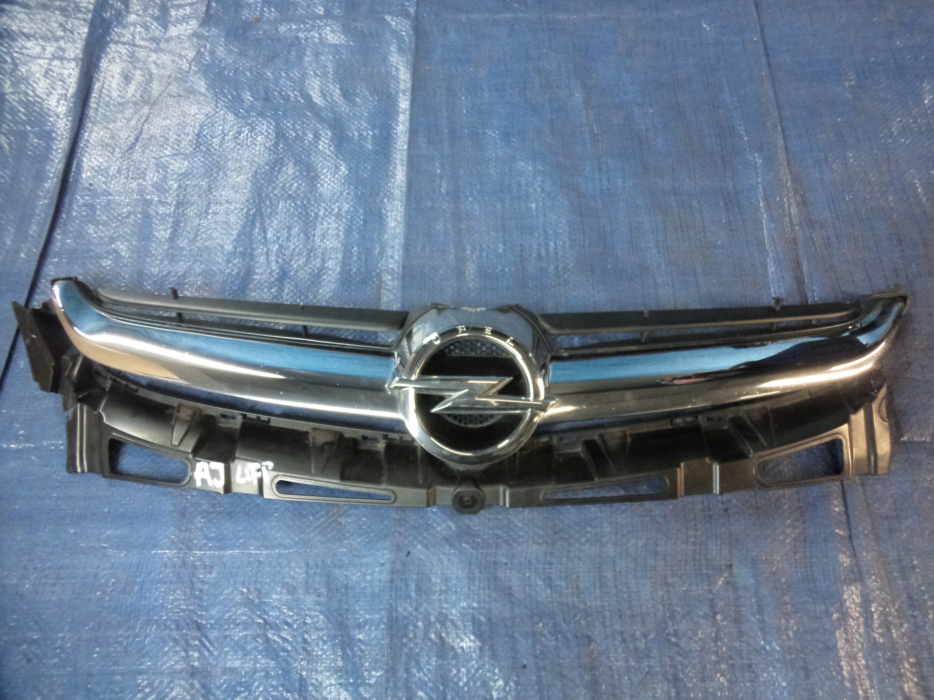 13368852 - OPEL-запчасти Astra J гриль решетка радиатора хромированный подъемник