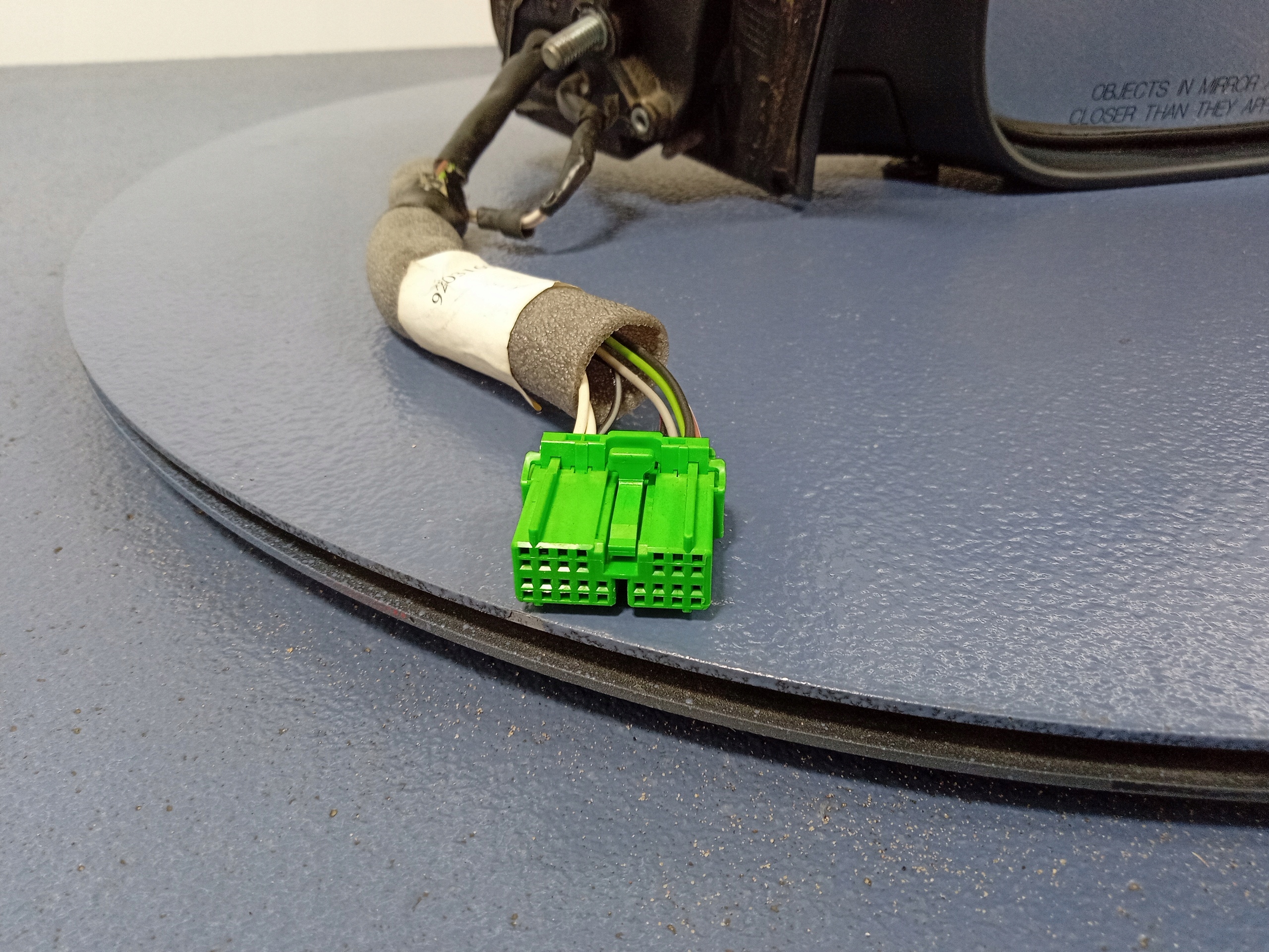 VOLVO S60 I V70 LUSTERKO PRAWE 8 PIN 426 Strona zabudowy prawa