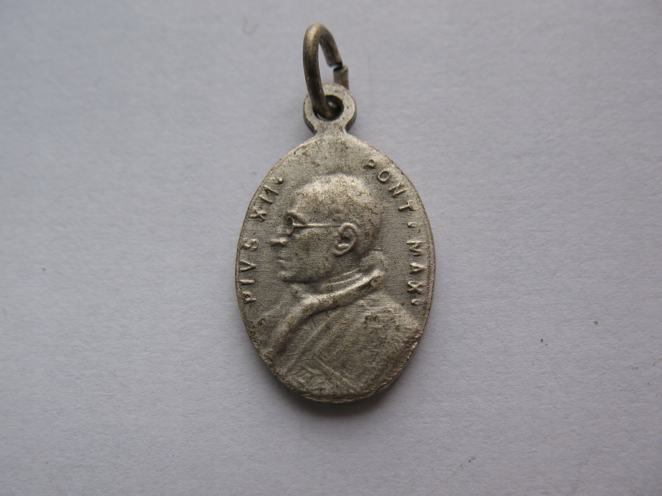 OJCIEC ŚWIĘTY PAPIEŻ PIUS XII MATKA BOŻA stary MEDALIK