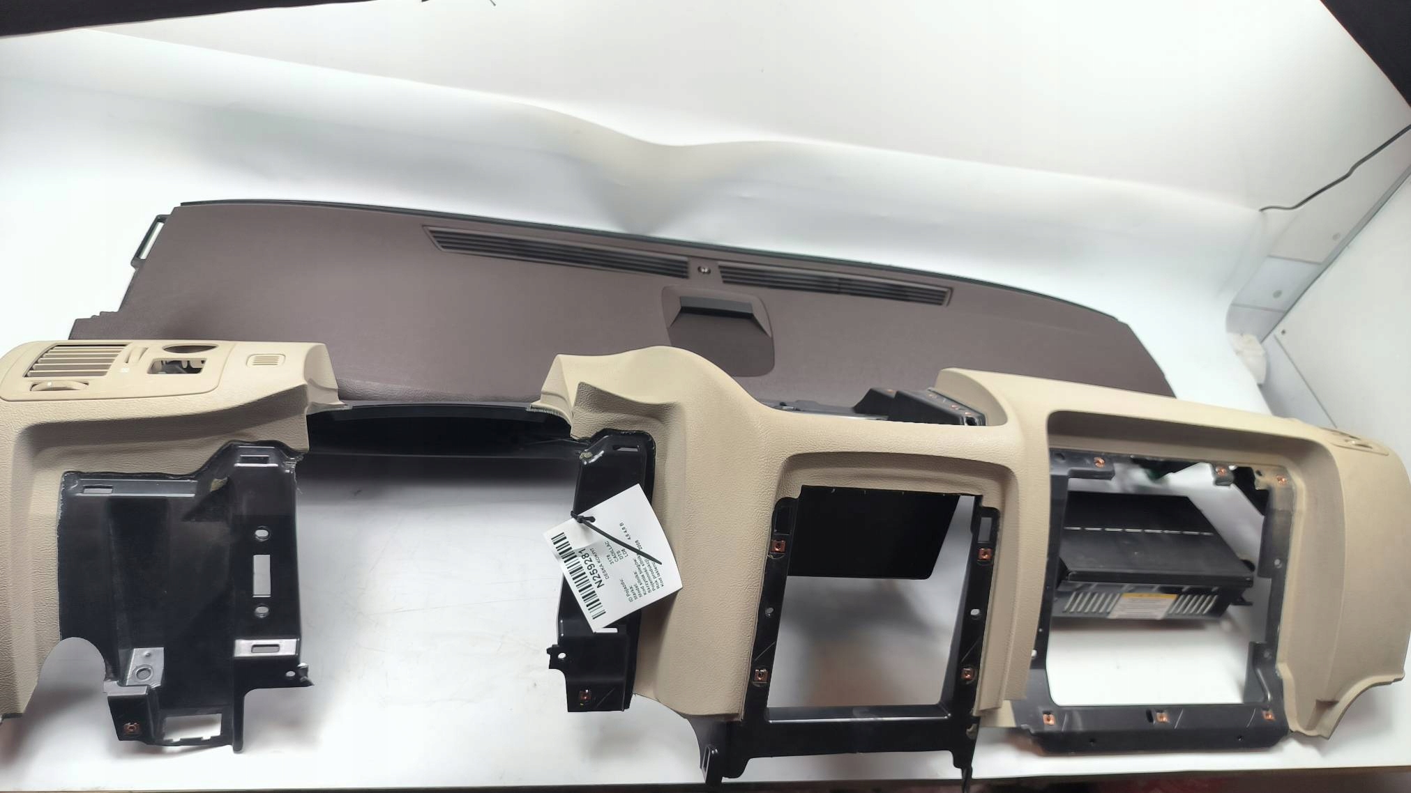DESKA KOKPIT CADILLAC DTS