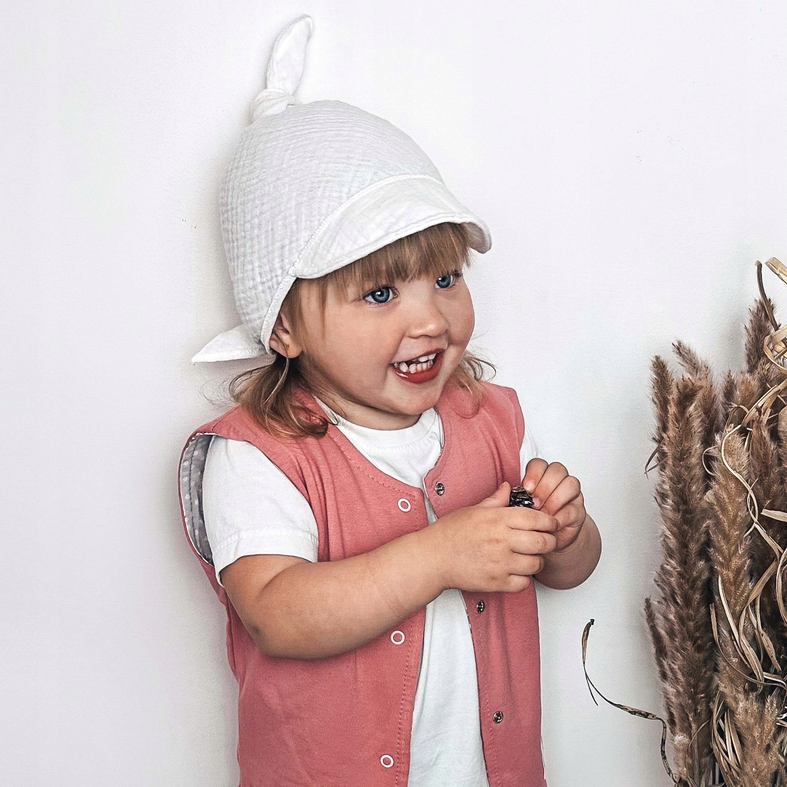 CHUSTA chustka dziecięca na głowę na słońce MUŚLINOWA czapka Z DASZKIEM Marka CiuchCiuch