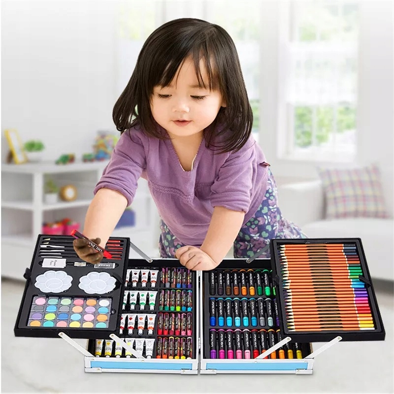 _DUŻY ZESTAW ARTYSTYCZNY WALIZKA 145 JEDNOROŻEC_ Marka Logit