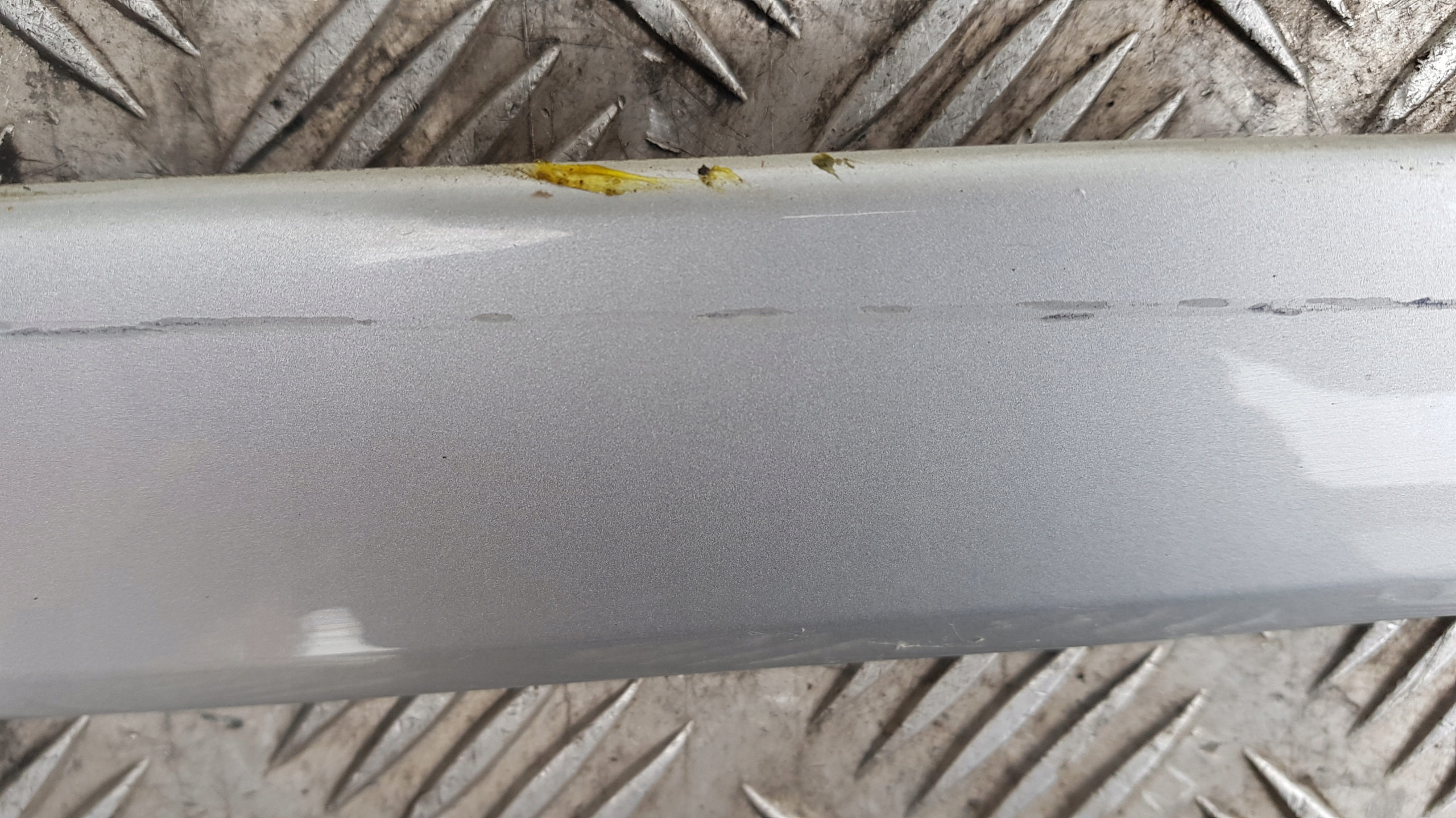 MERCEDES W208 CLK moulding door left