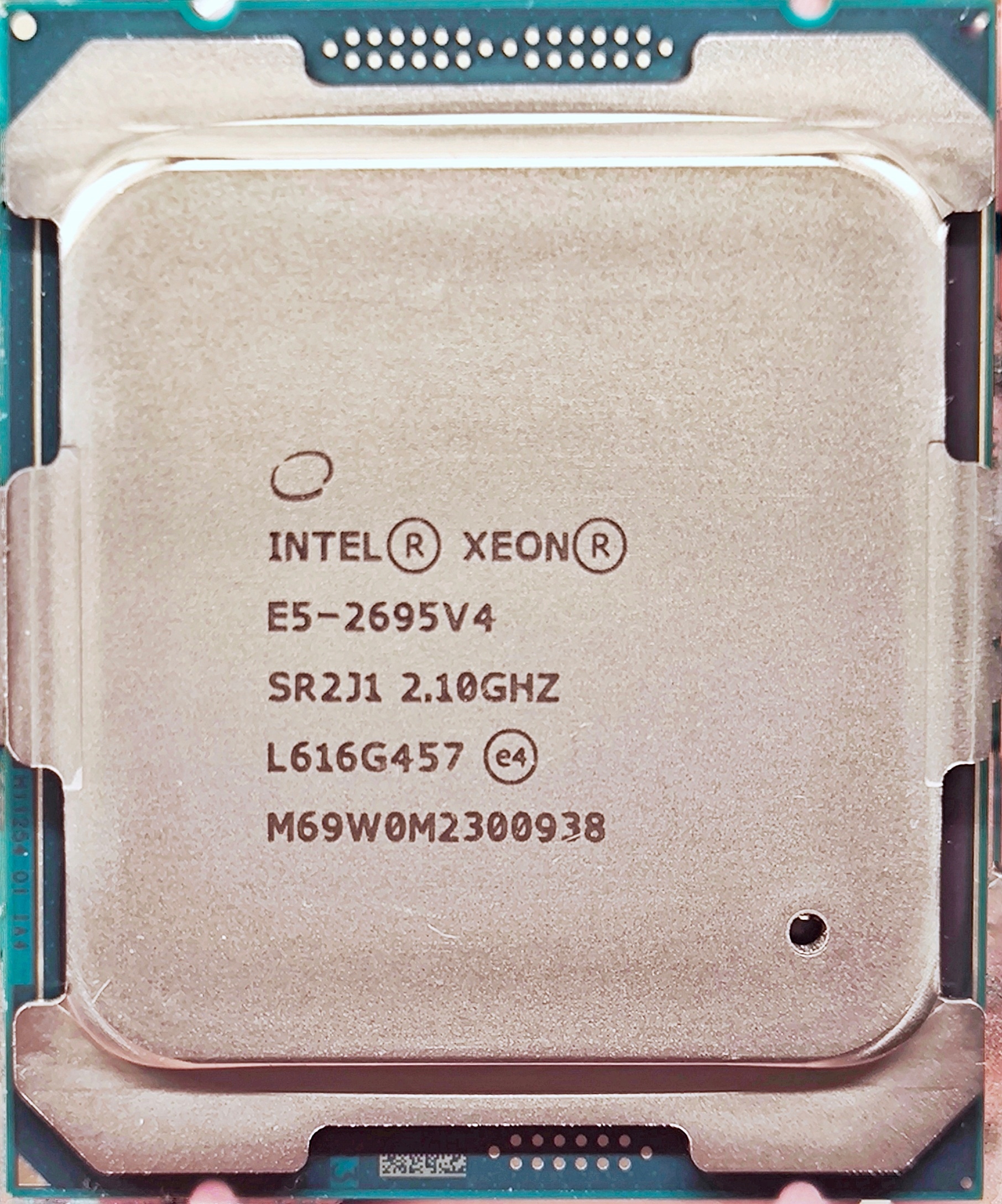 Procesor Intel E5-2695v4 18 x 2,1 GHz