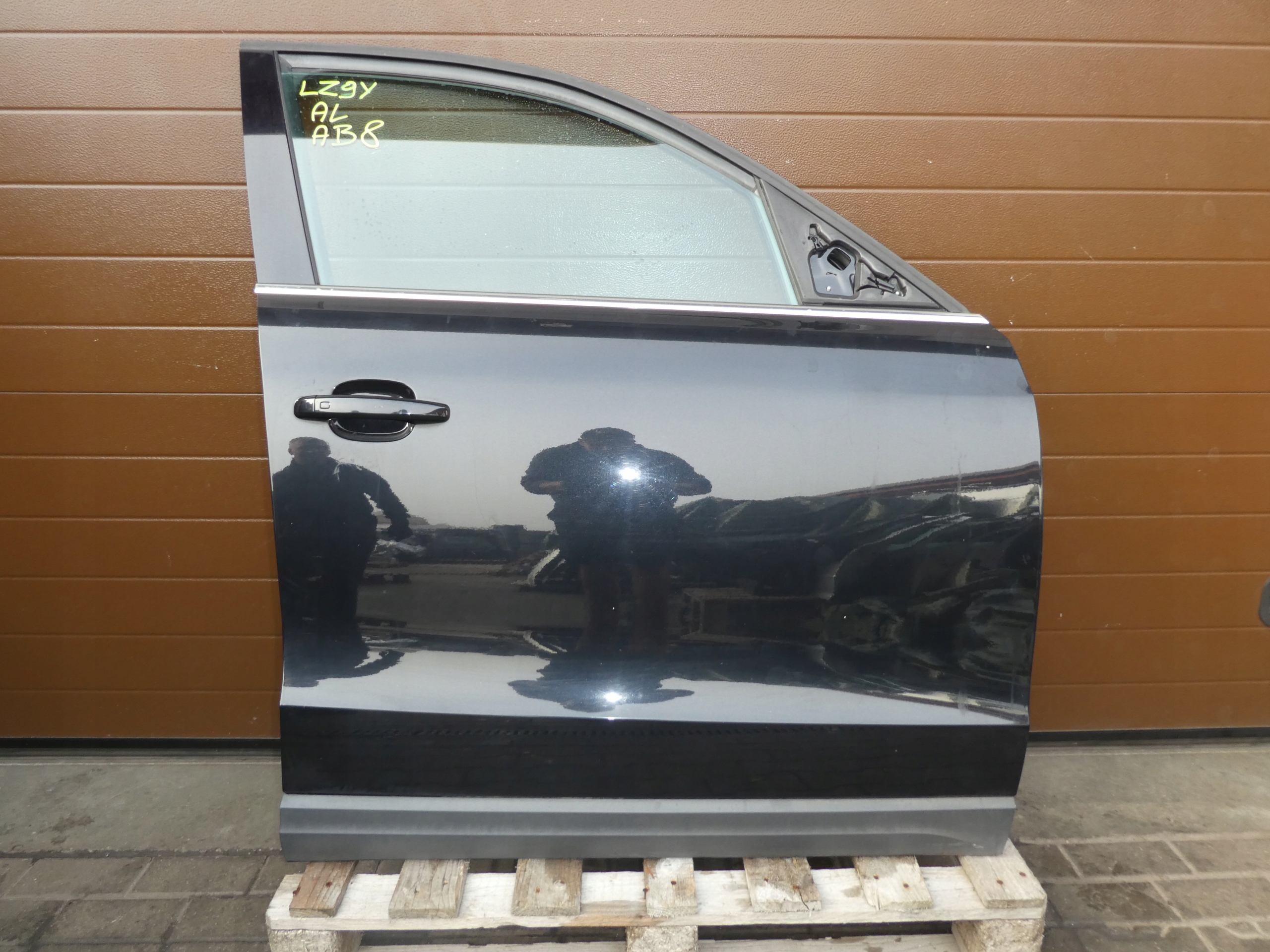door right front AUDI Q5 complete black, LZ9Y