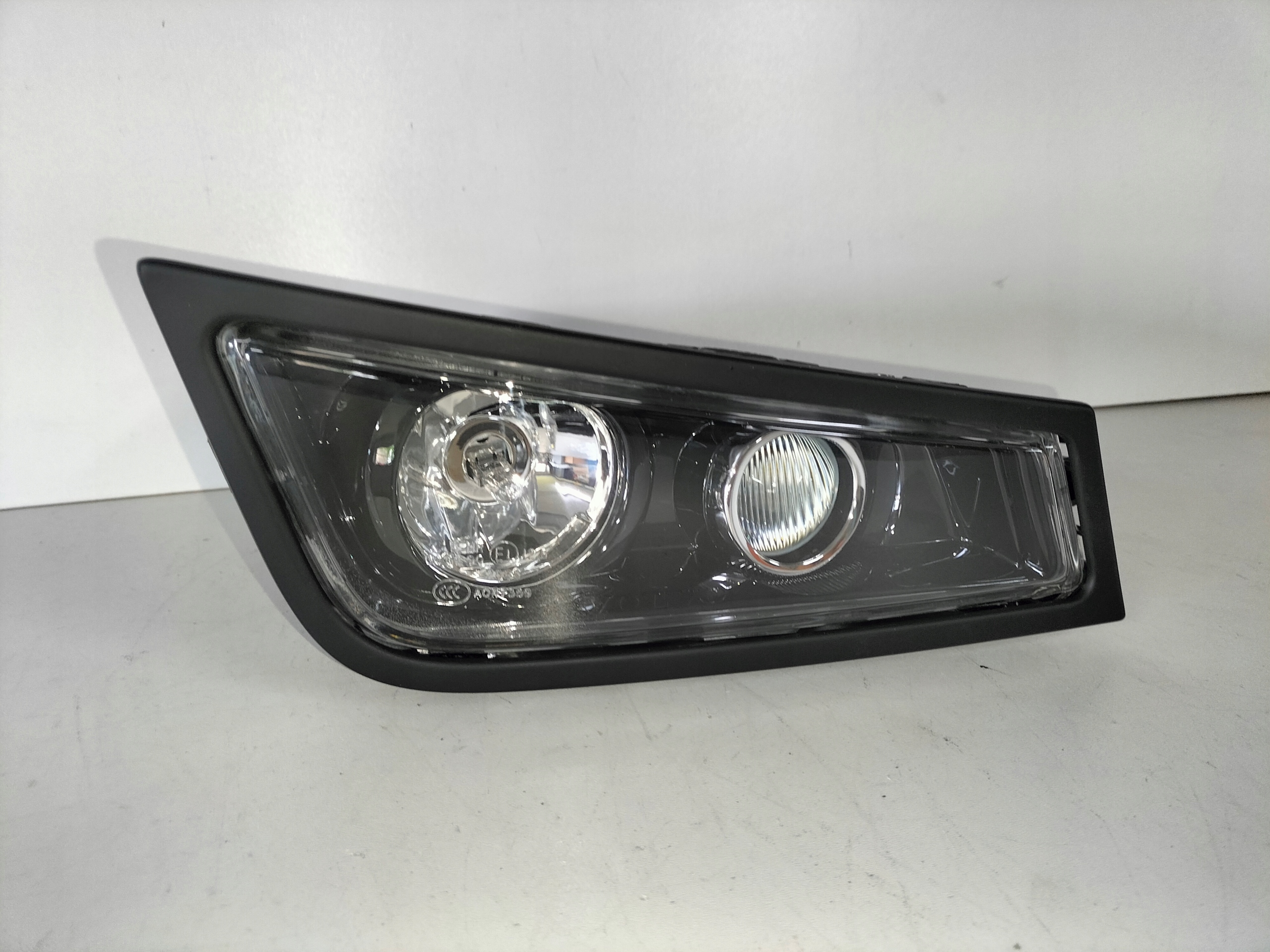 fog light light right VOLVO FH3 FM 08