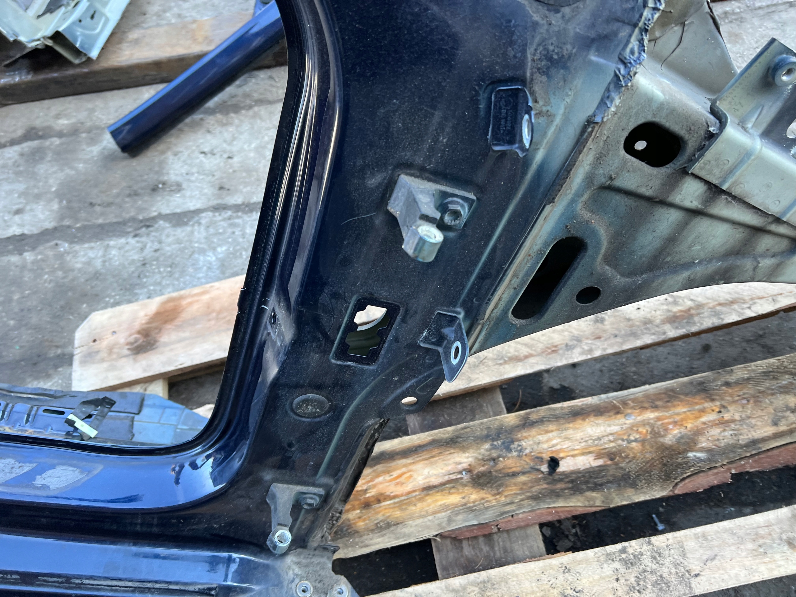 VOLKSWAGEN GOLF VII quarter quarter right front front FARTUCH threshold