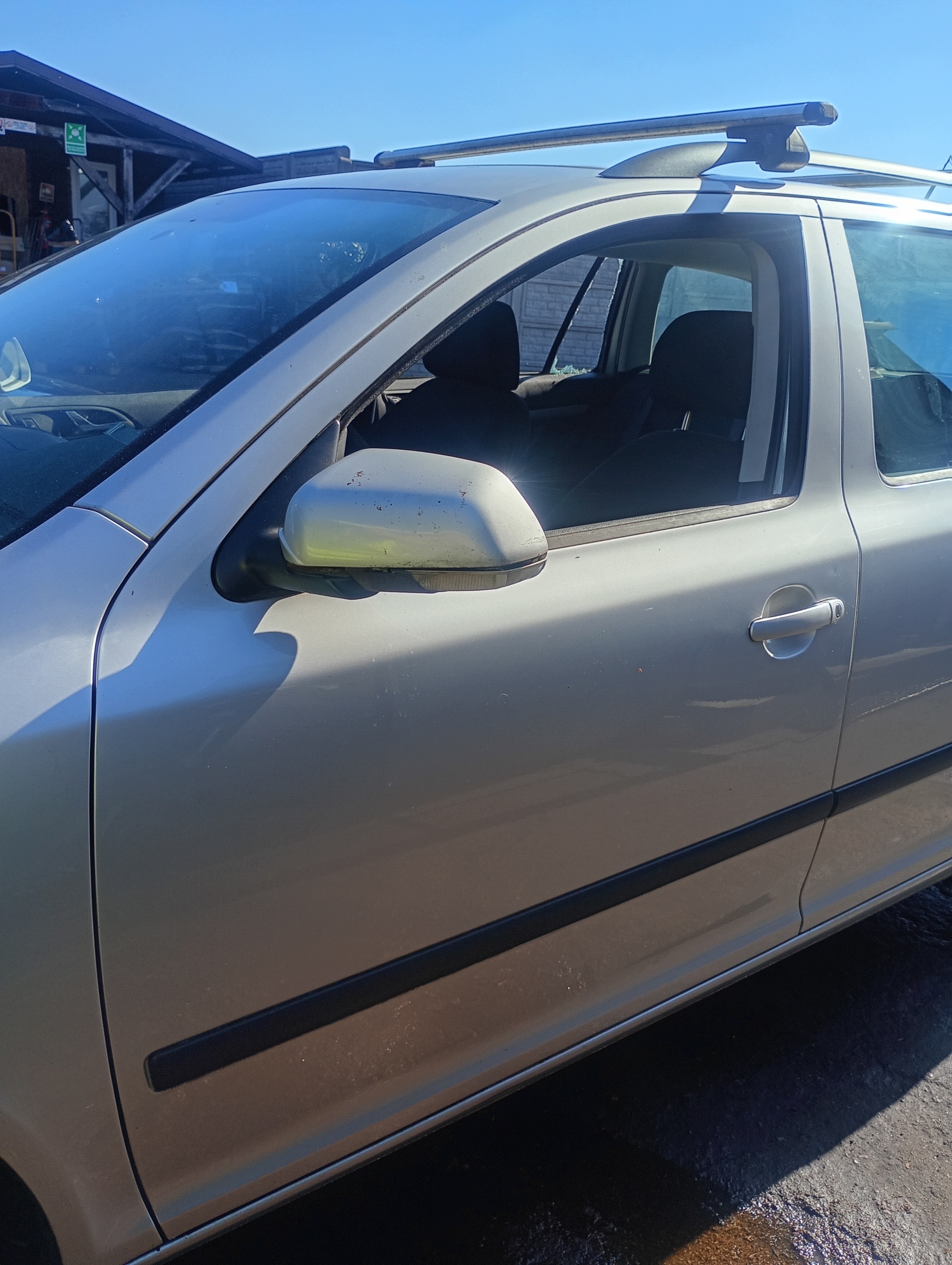 door left front front Skoda Octavia 2 II 04-13 code lakieru 9102
