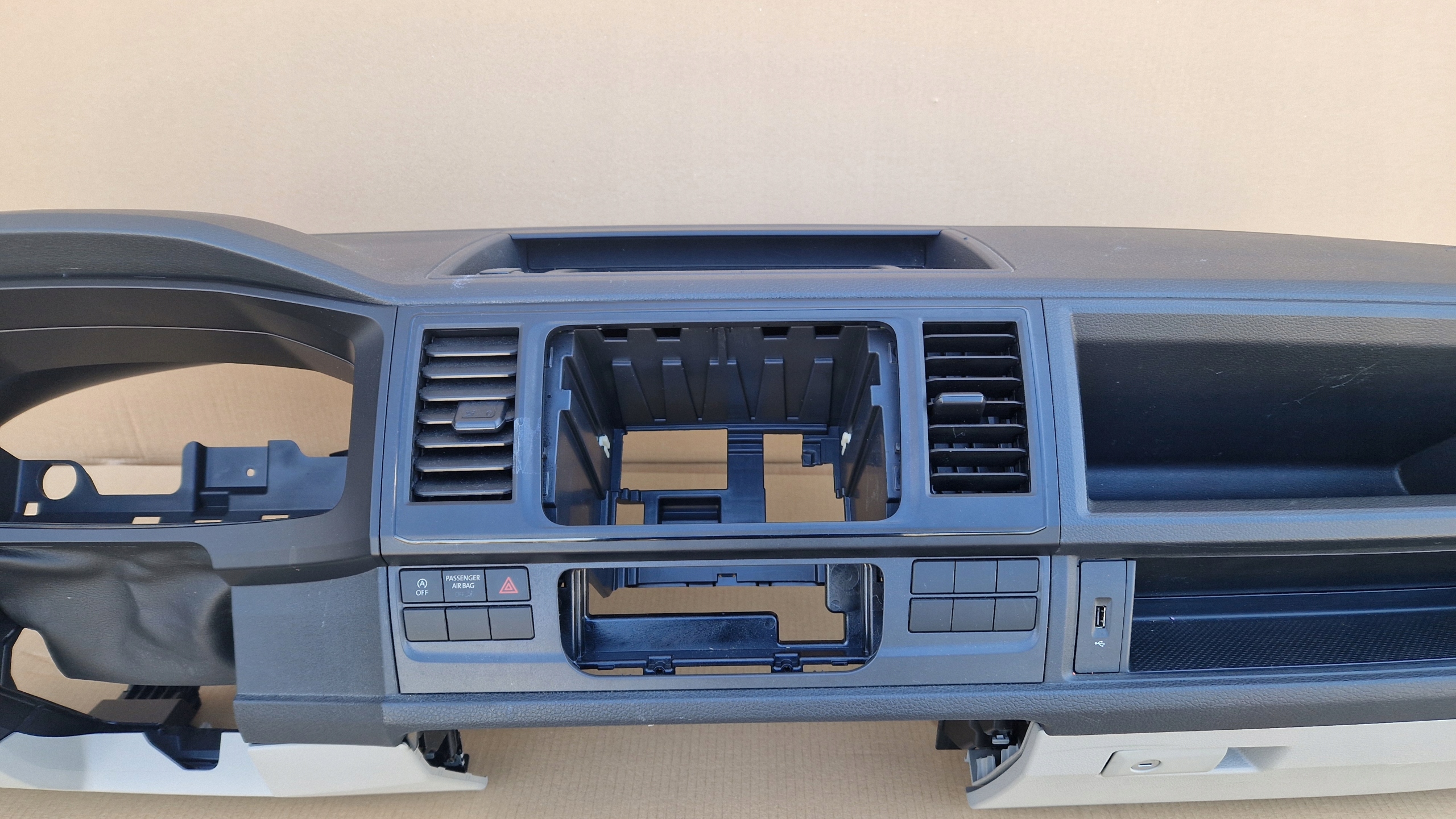 console dashboard instrument panel VW T6 original 7E1857051