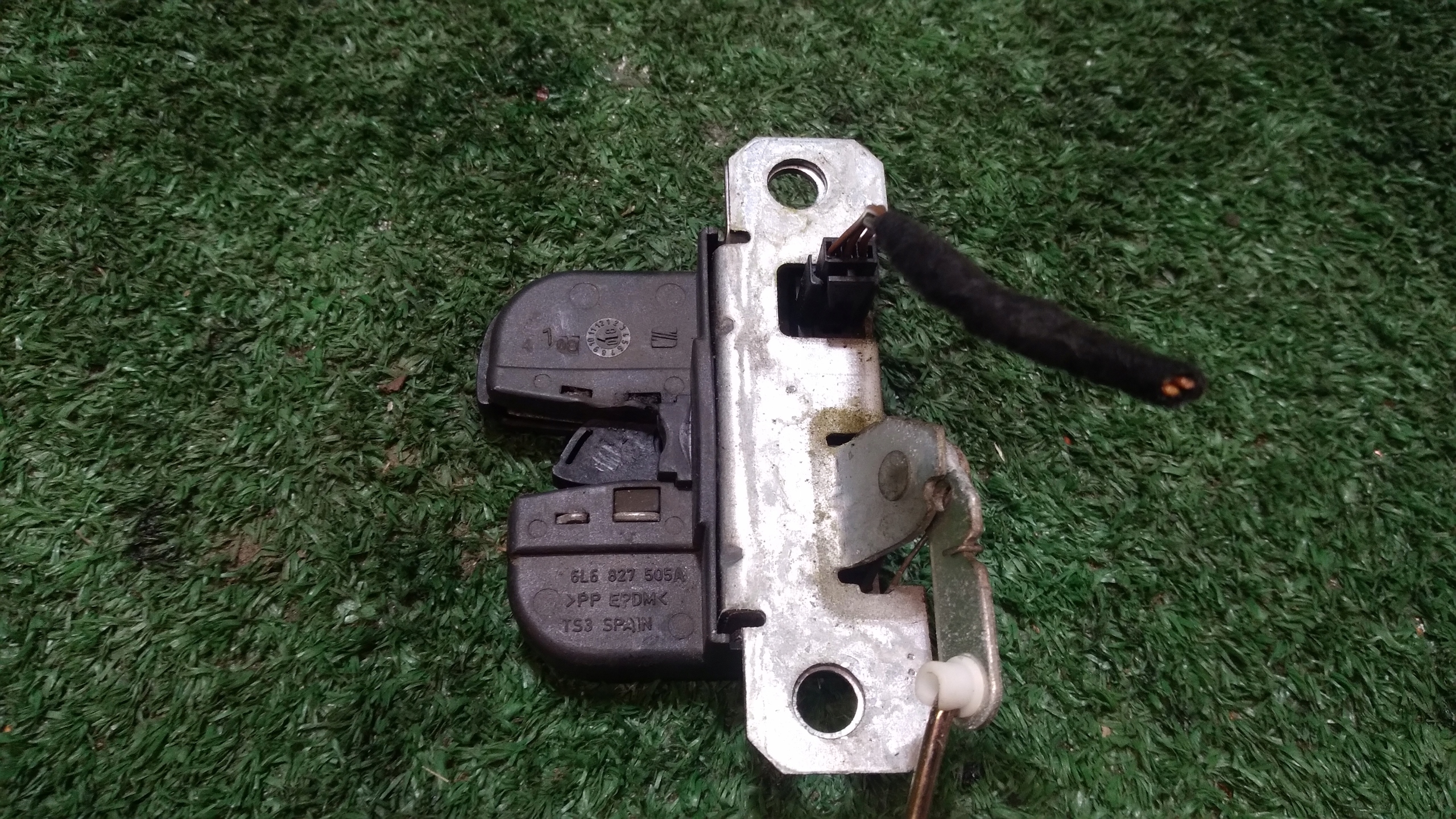 lock bonnet boot SEAT IBIZA 3 FL