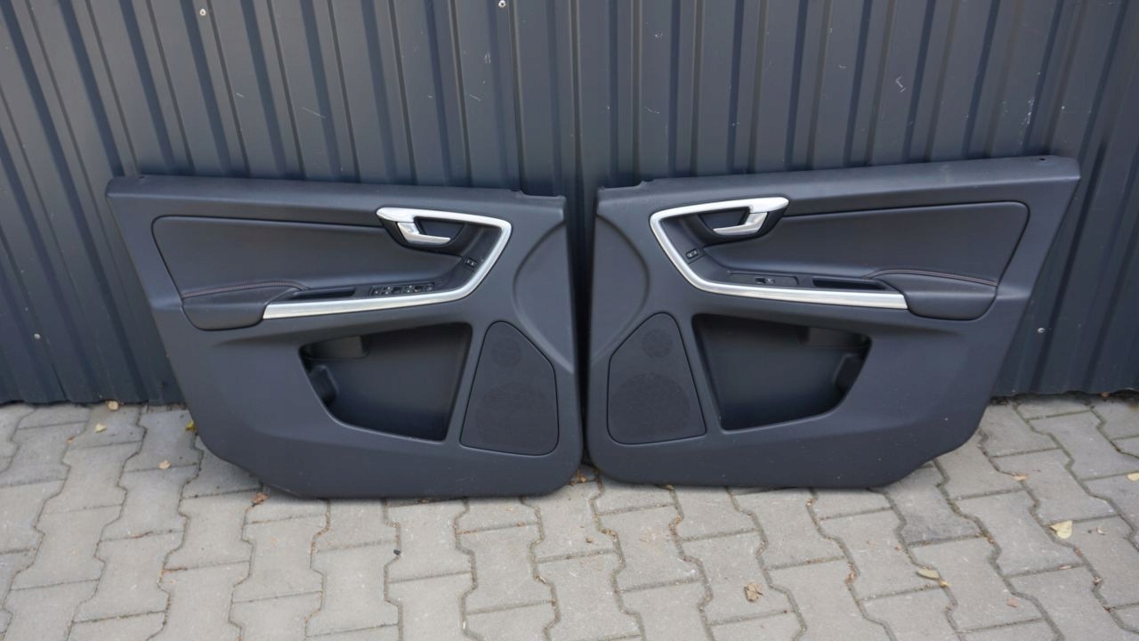 VOLVO XC60 LIFT side upholstery door left front