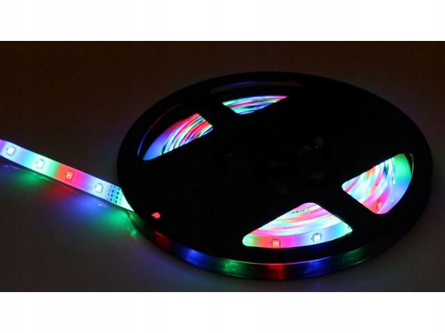 TAŚMA LED SMD WODOODPORNA 5M RGB KOLOROWA + PILOT Marka inna