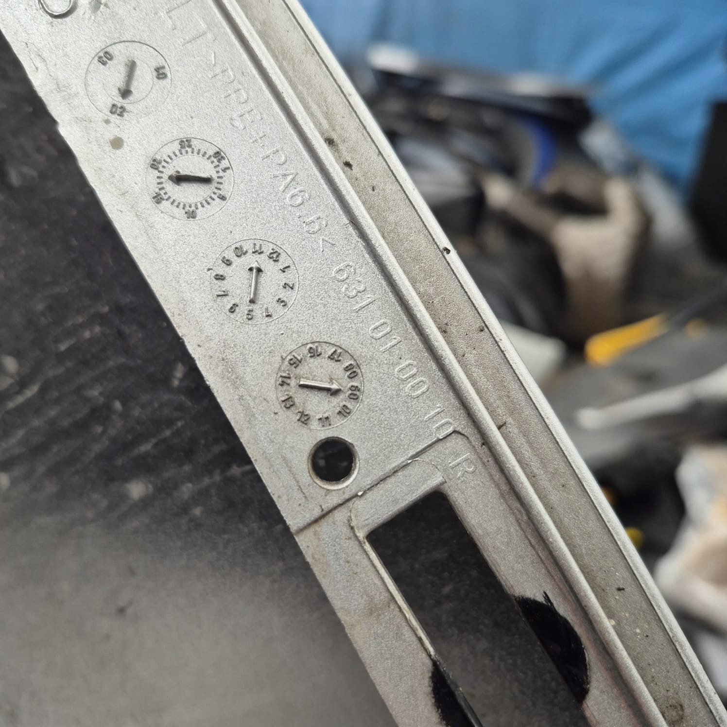 RENAULT SCENIC III 3 09-12 fender front front left