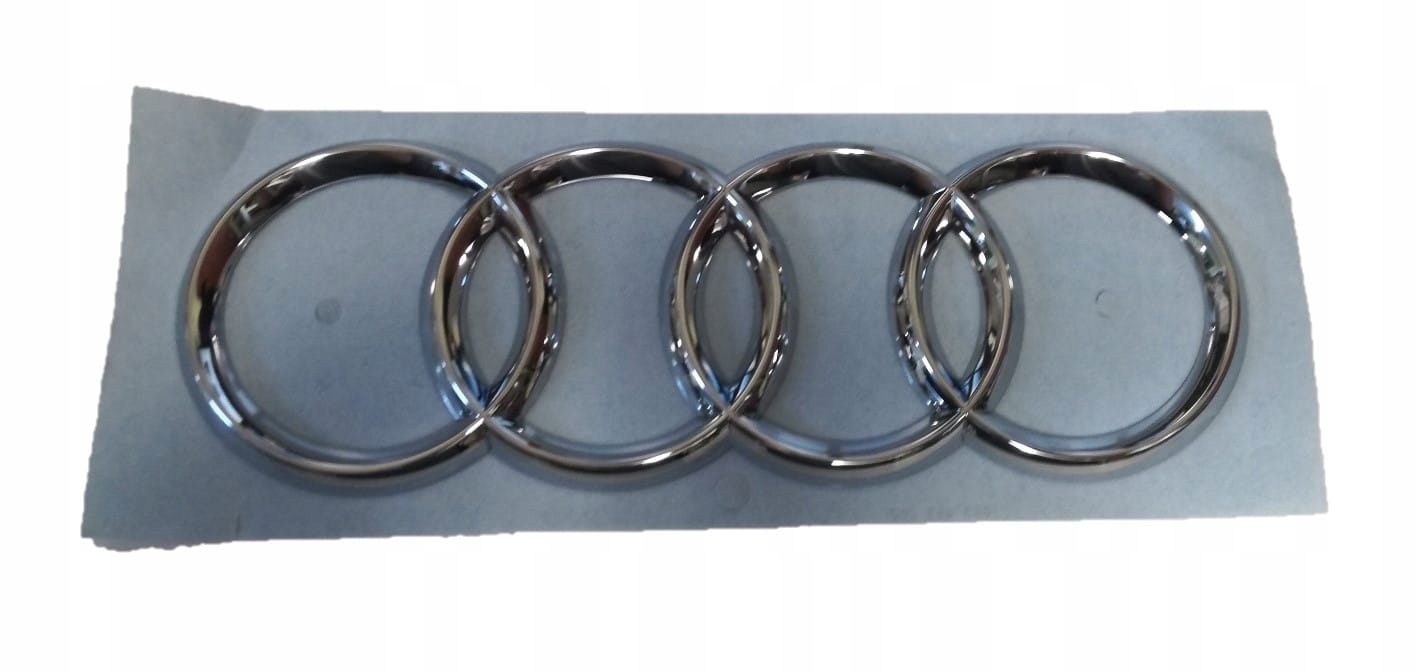 Znaczek LOGO Audi na tylną klapę A4 B8 Avant
