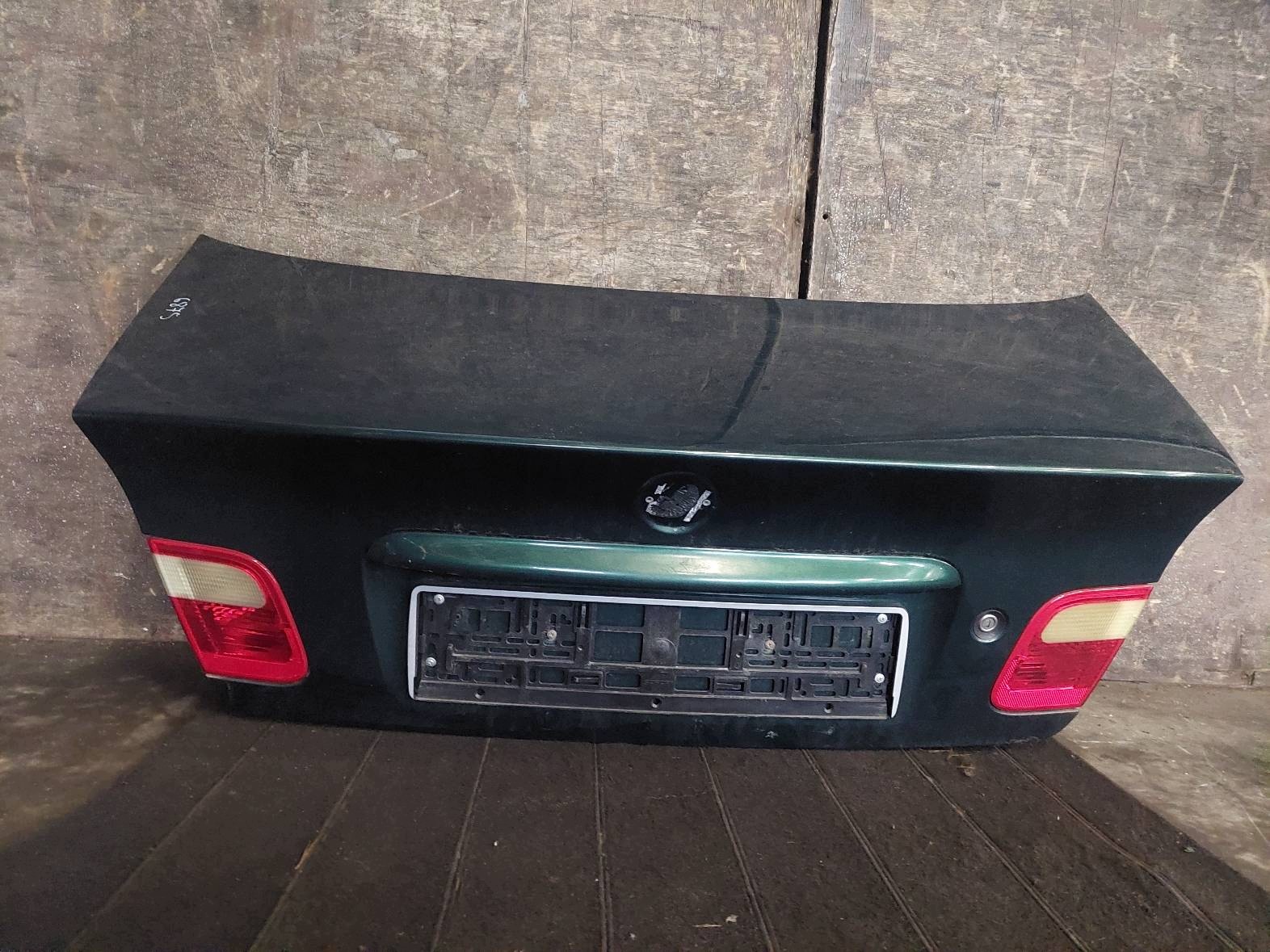 complete rear part BMW E46 320I 386/6 trunk door boot bumper rear part lights
