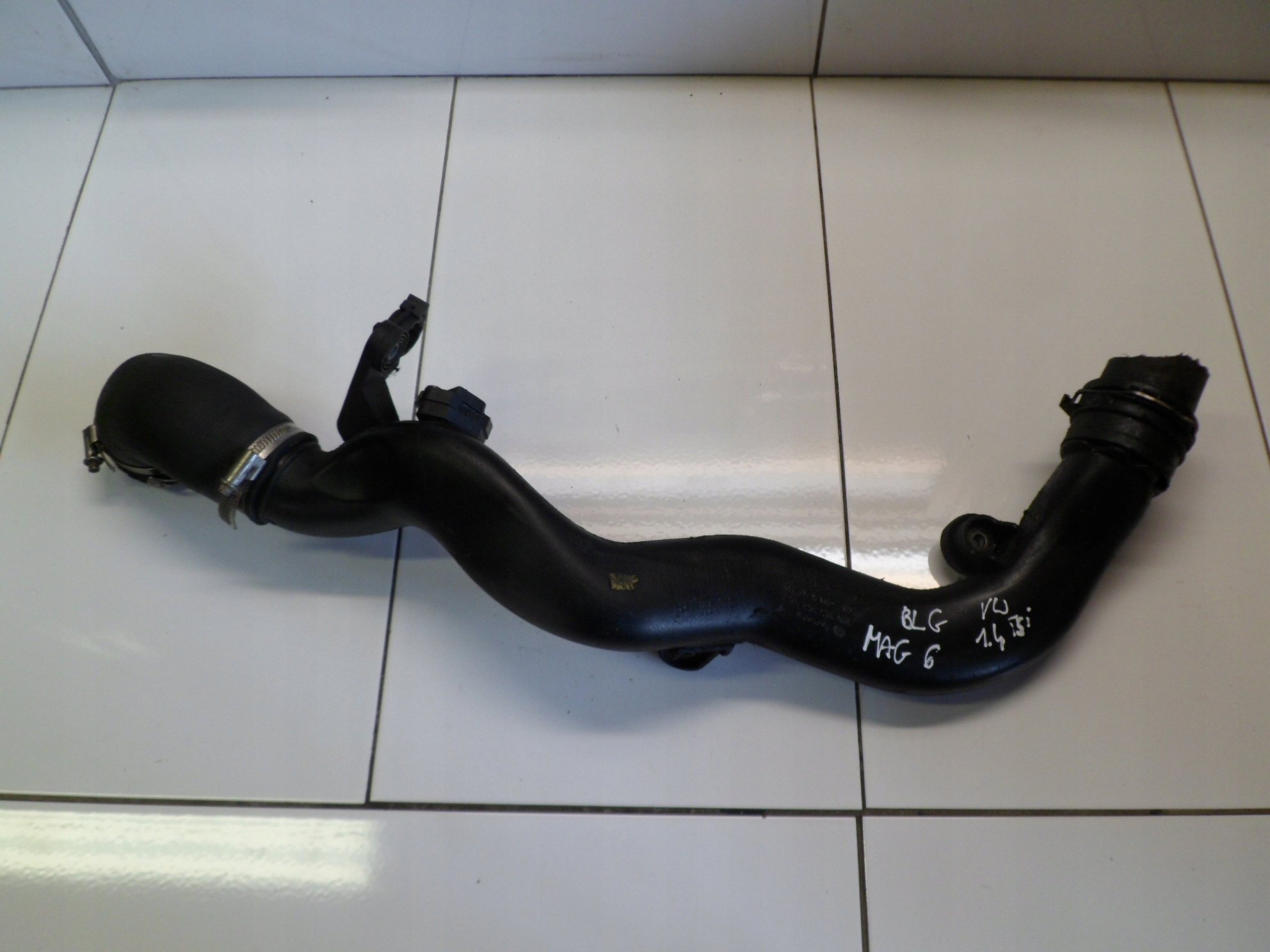 VW GOLF V 1.4TSI BLG rohr intercooler 1K0145762BL