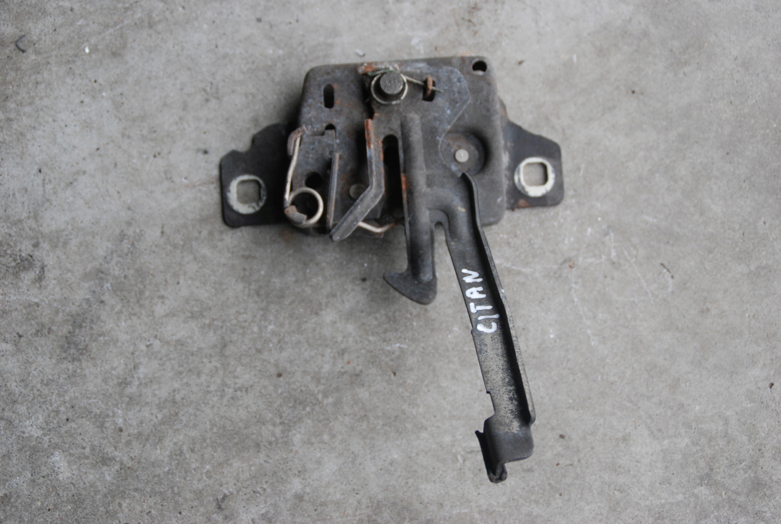 KANGOO III CITAN ЗАМОК МАСКИ