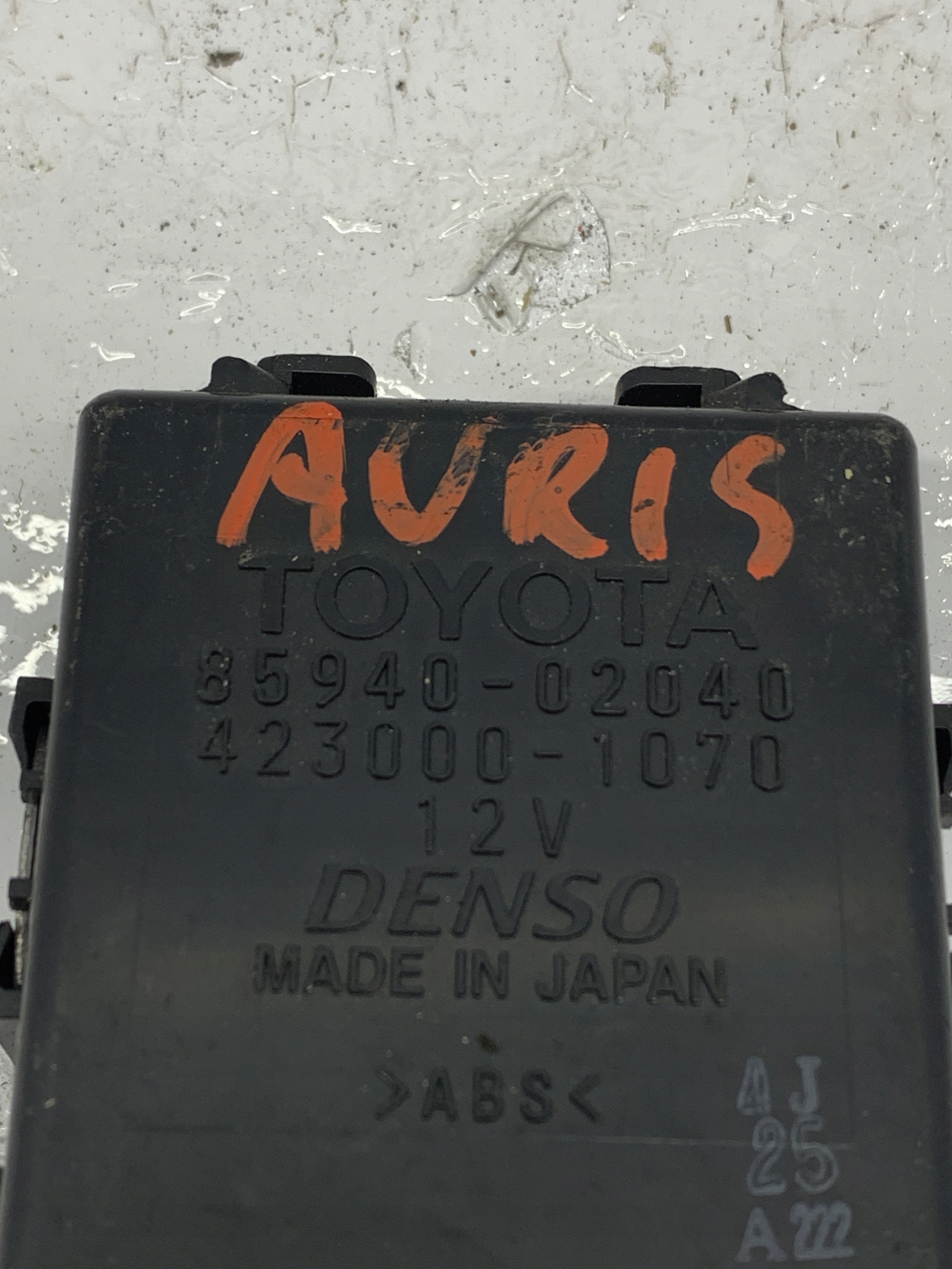 relay 85940-02040 TOYOTA