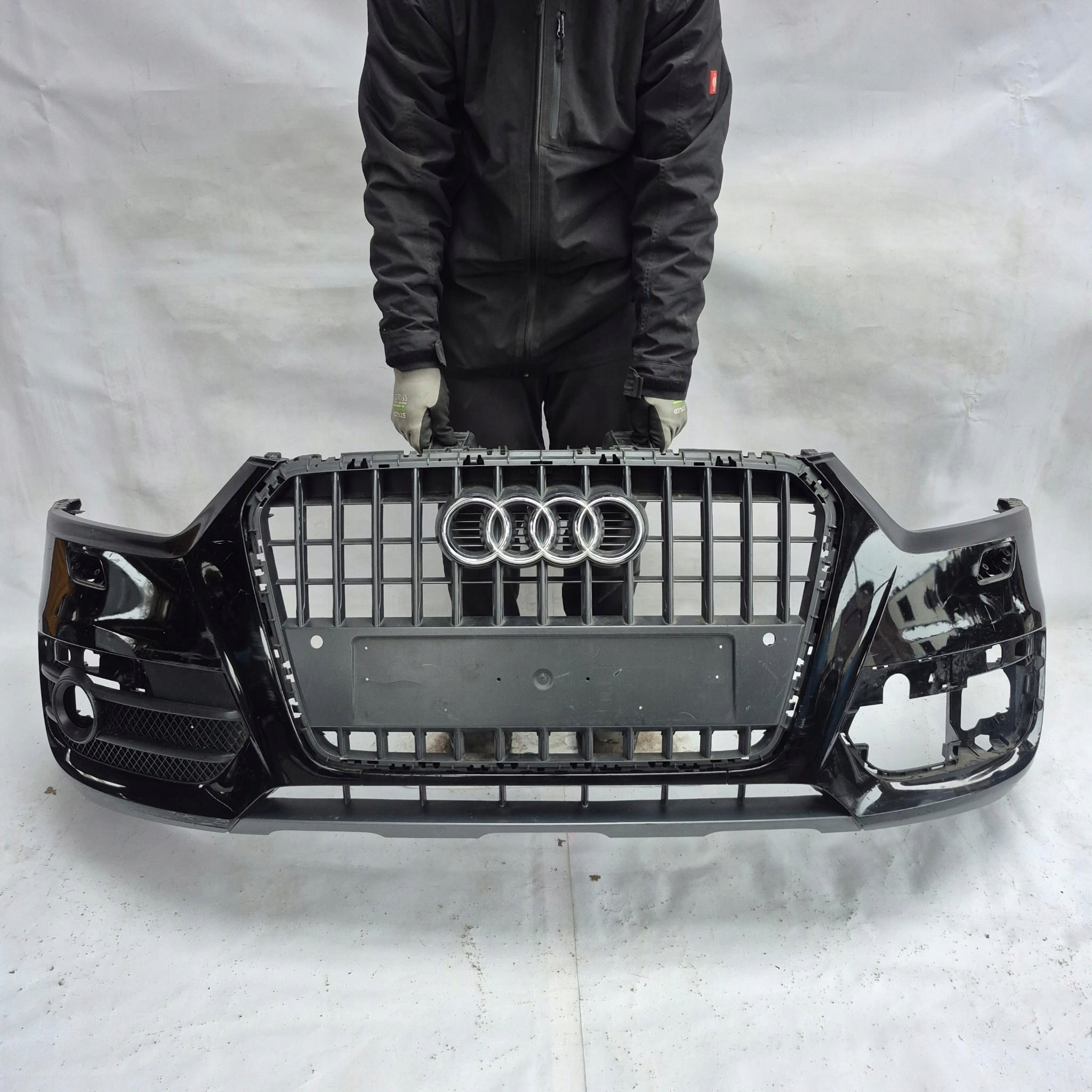 AUDI Q3 and 1 8U 11-14 bumper front front washer PDC