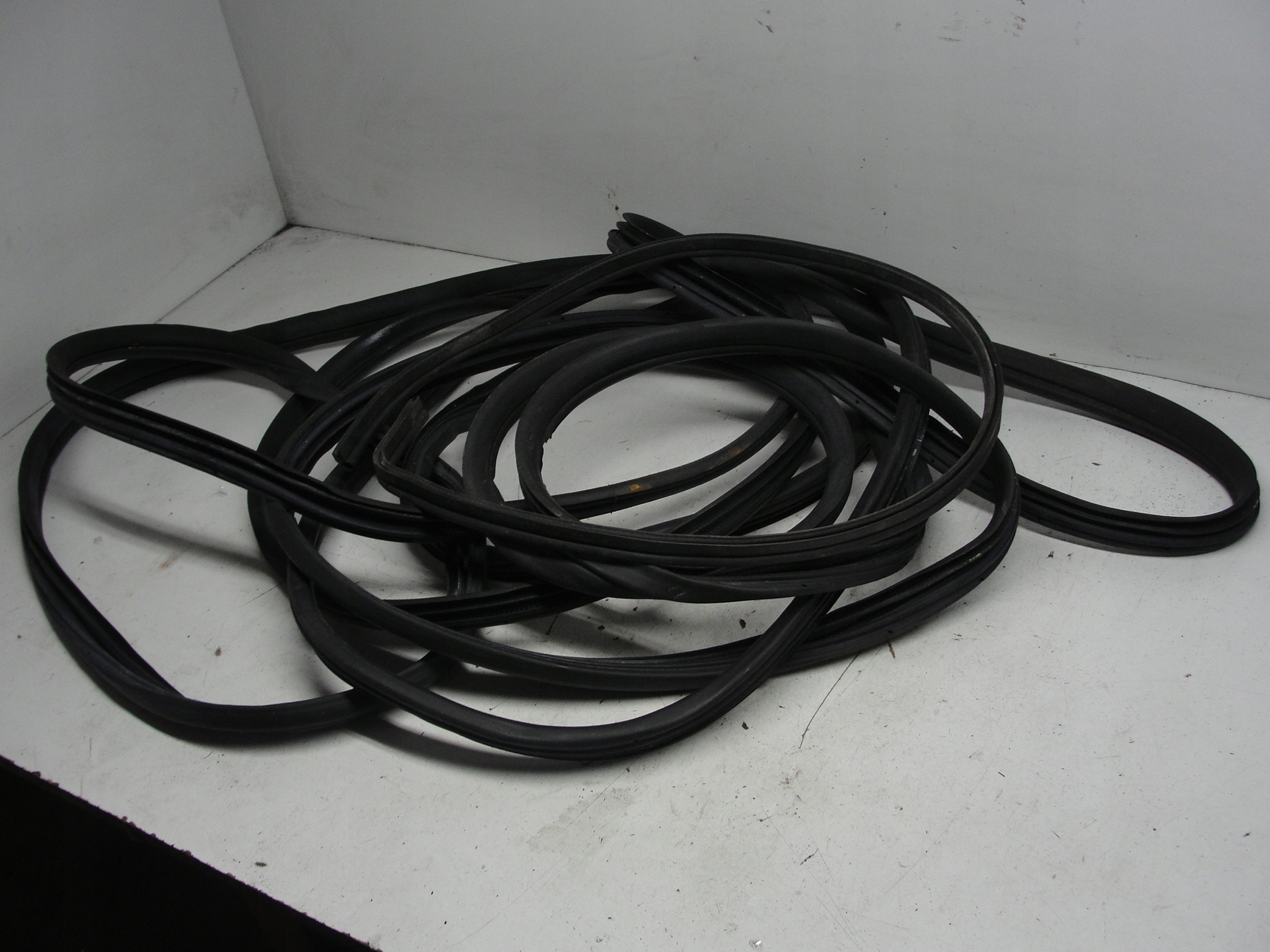 KOMPLET USZCZELEK DO DRZWI ACURA TL 3.2 V6 04-08