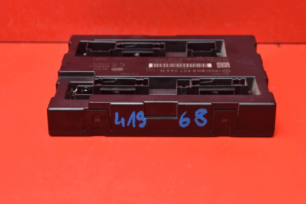 Unité commande confort 8K0907064N AUDI A4 B8 2.0 TDI 143 KM 07-11