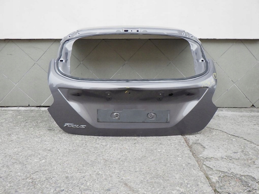 FORD FOCUS MK3 III HB 10- HECKKLAPPE