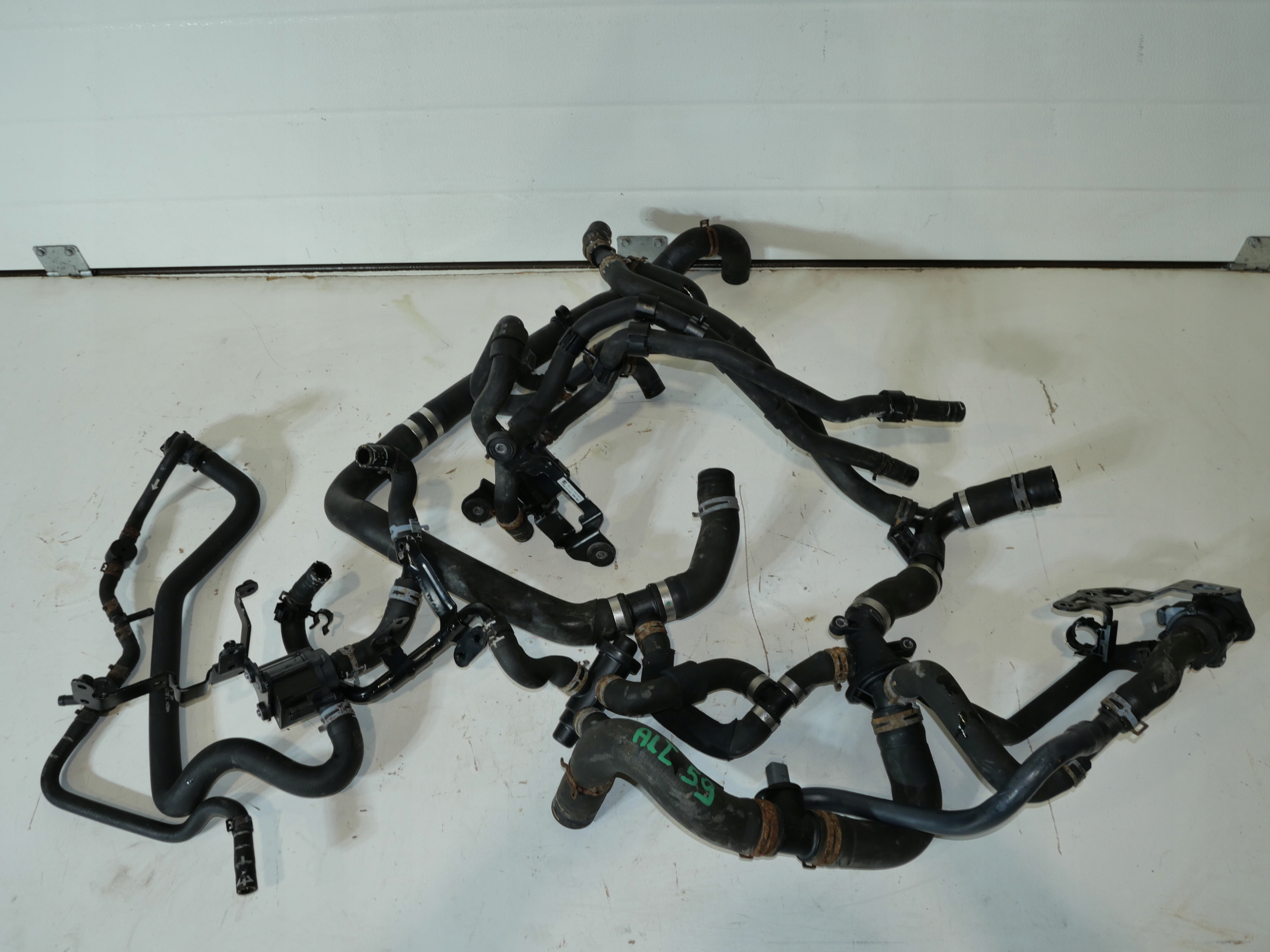 crijeva vode VW CRAFTER II 2N0121599H