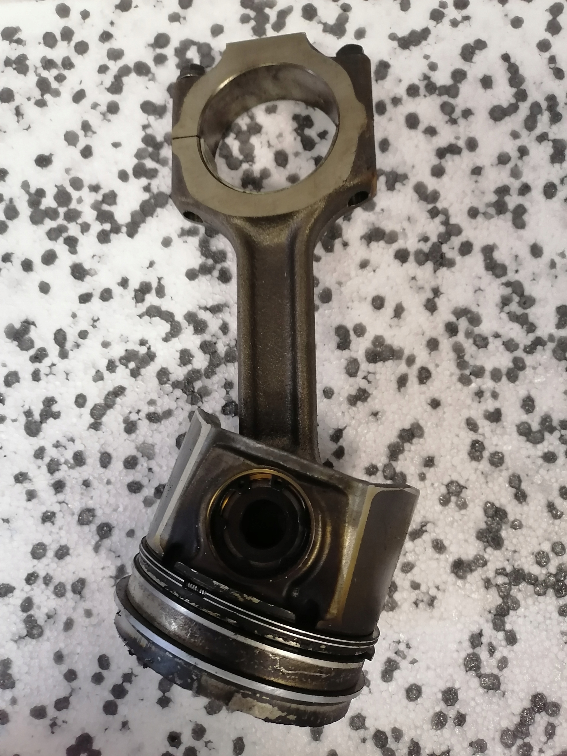 Piston Pistons Bielle OPEL 1.9 120 KM