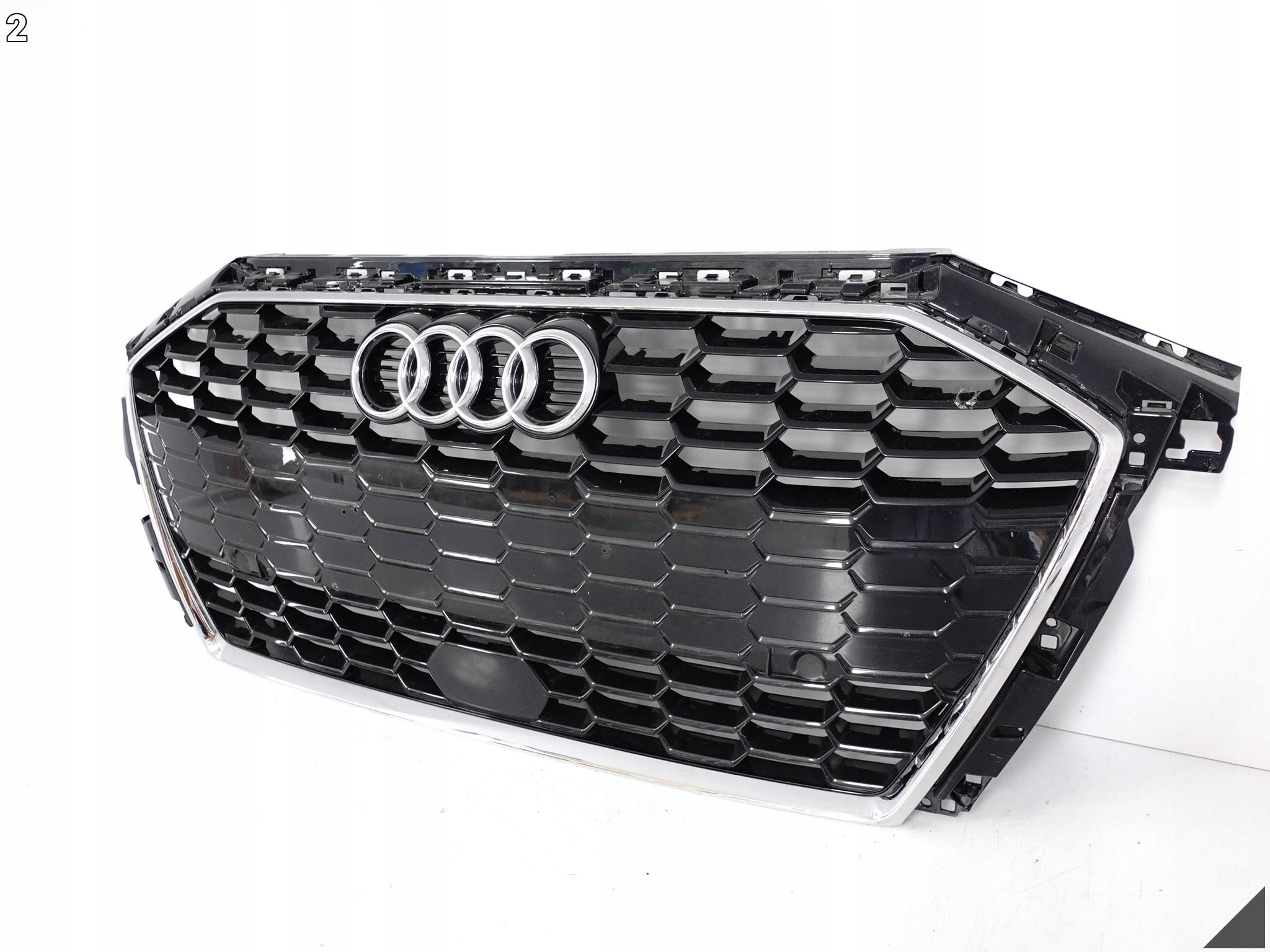 AUDI A3 8Y0 S-LINE 20-24 bumper grill grille front CHROM
