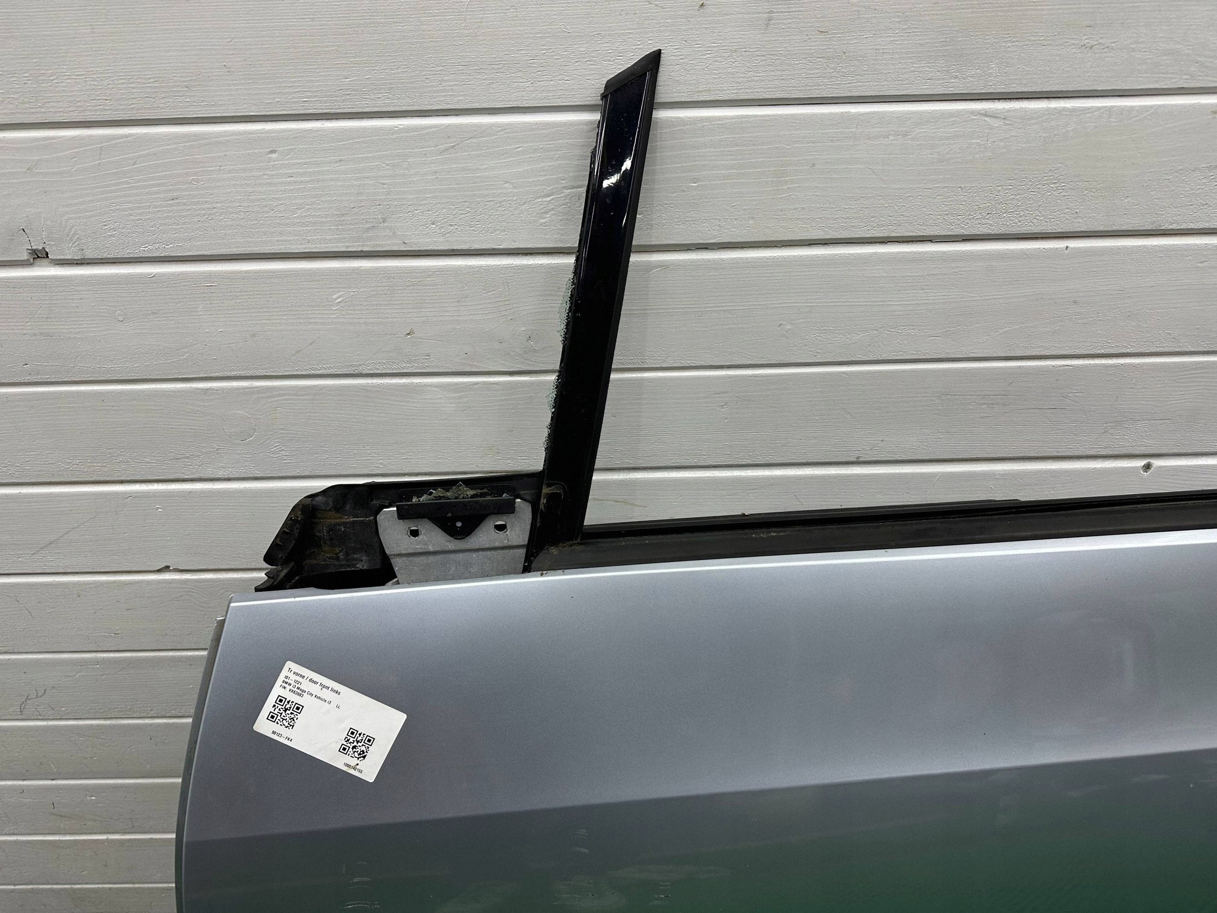 door front front side left BMW i3