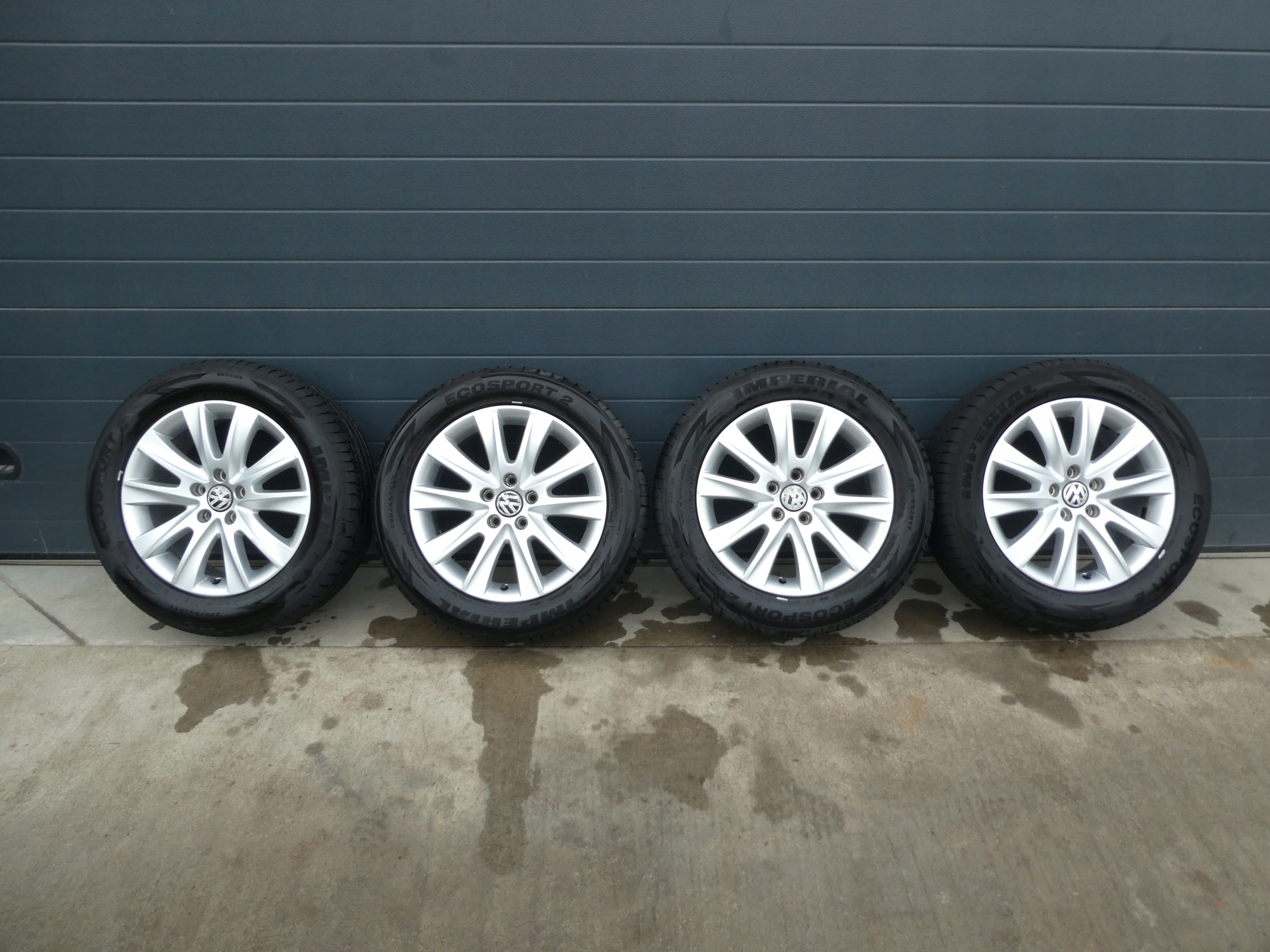 4X wheels discs tyres VW 5N0601025M 2020R