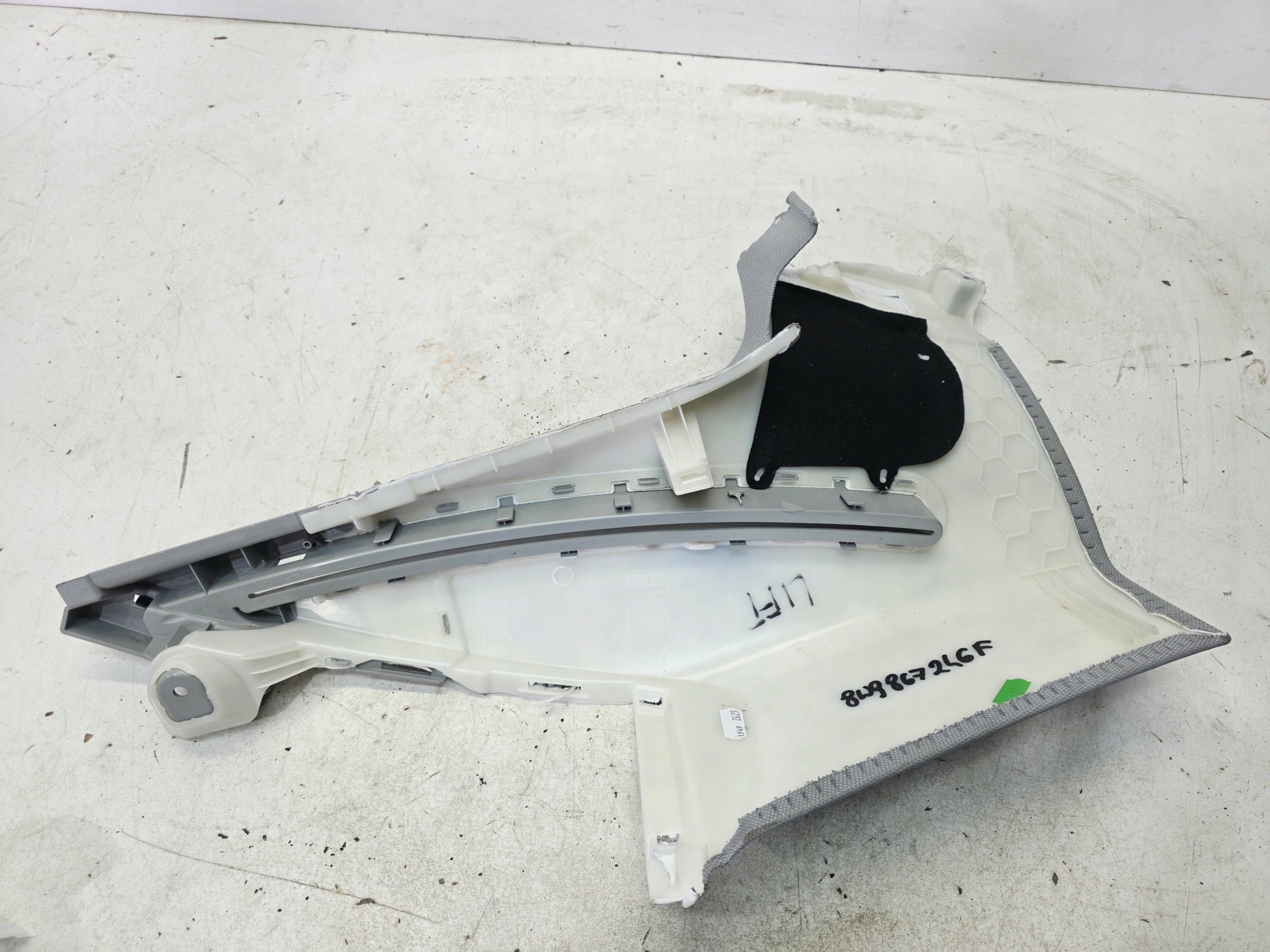 cover SLUPKA boot right rear part AUDI A4 B9 8W9867246F