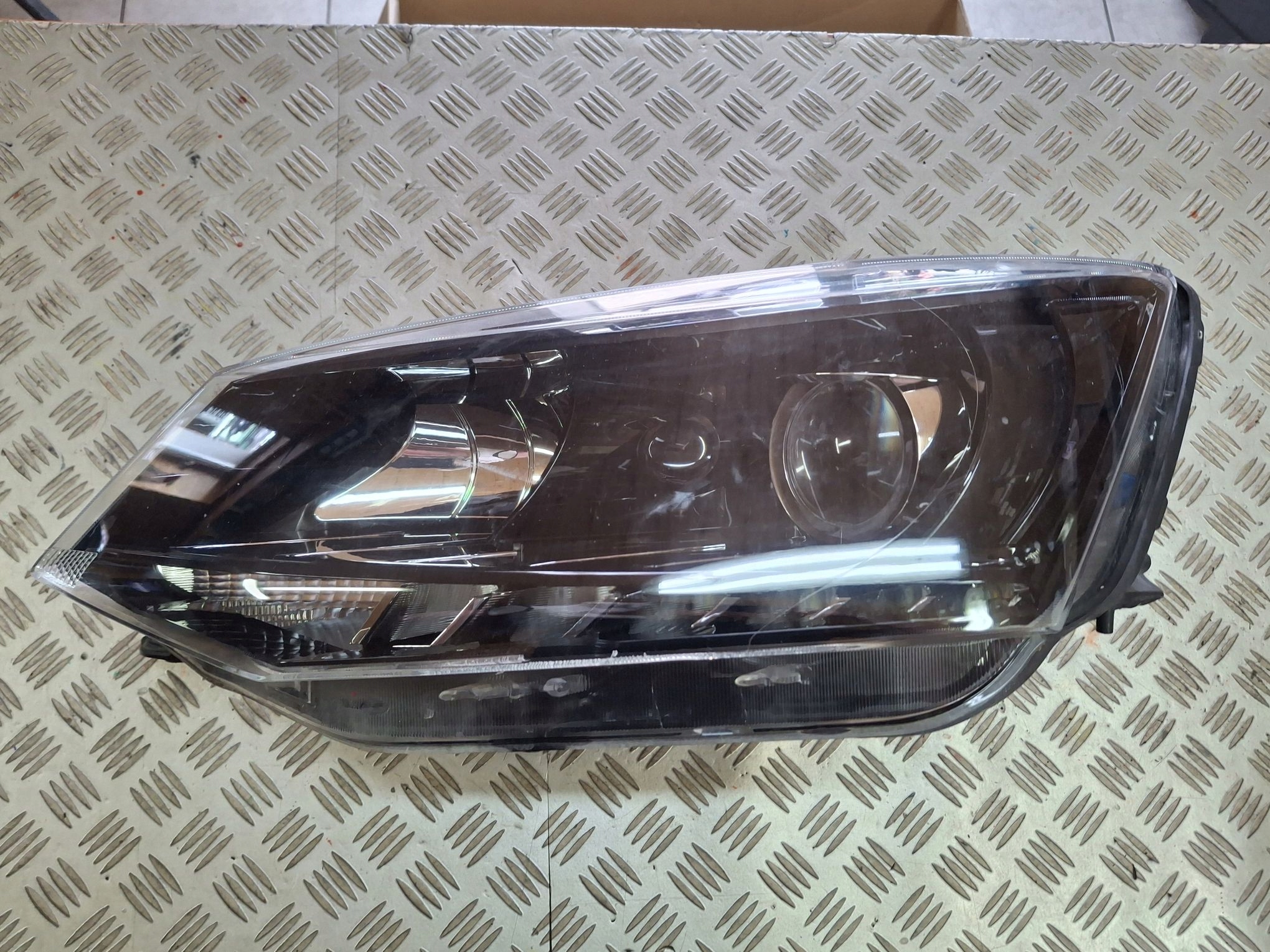 light left front lens Z LED SKODA FABIA III 2014R->