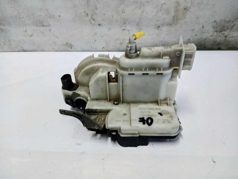 lock door right front VW POLO 99- 1HS862154